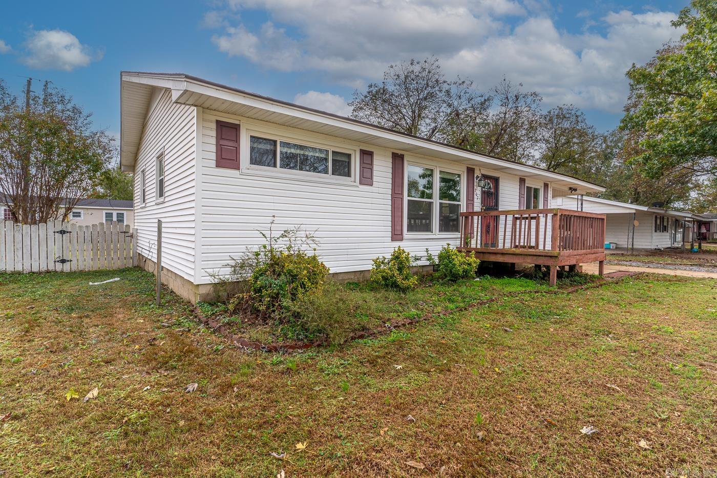 207  11th  Marked Tree, AR