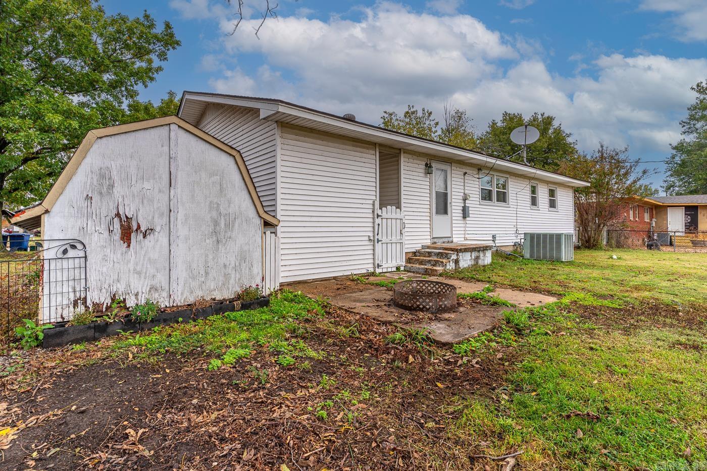 207  11th  Marked Tree, AR