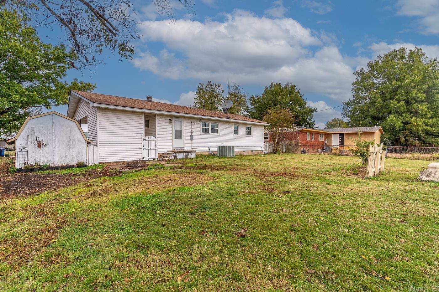 207  11th  Marked Tree, AR