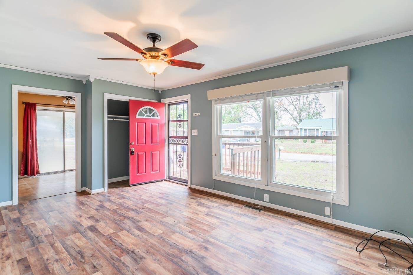 207  11th  Marked Tree, AR
