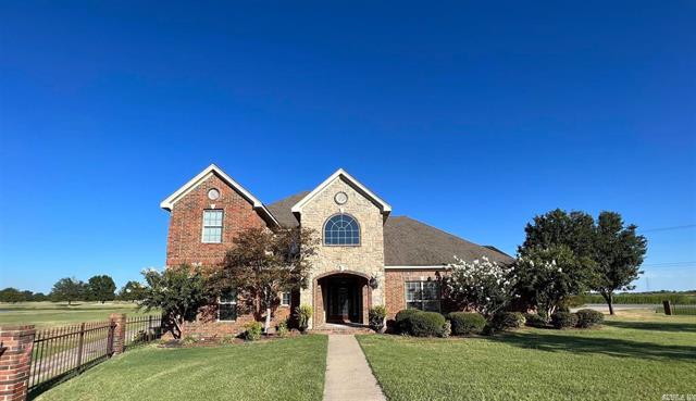1715  Club Cove  Stuttgart, AR