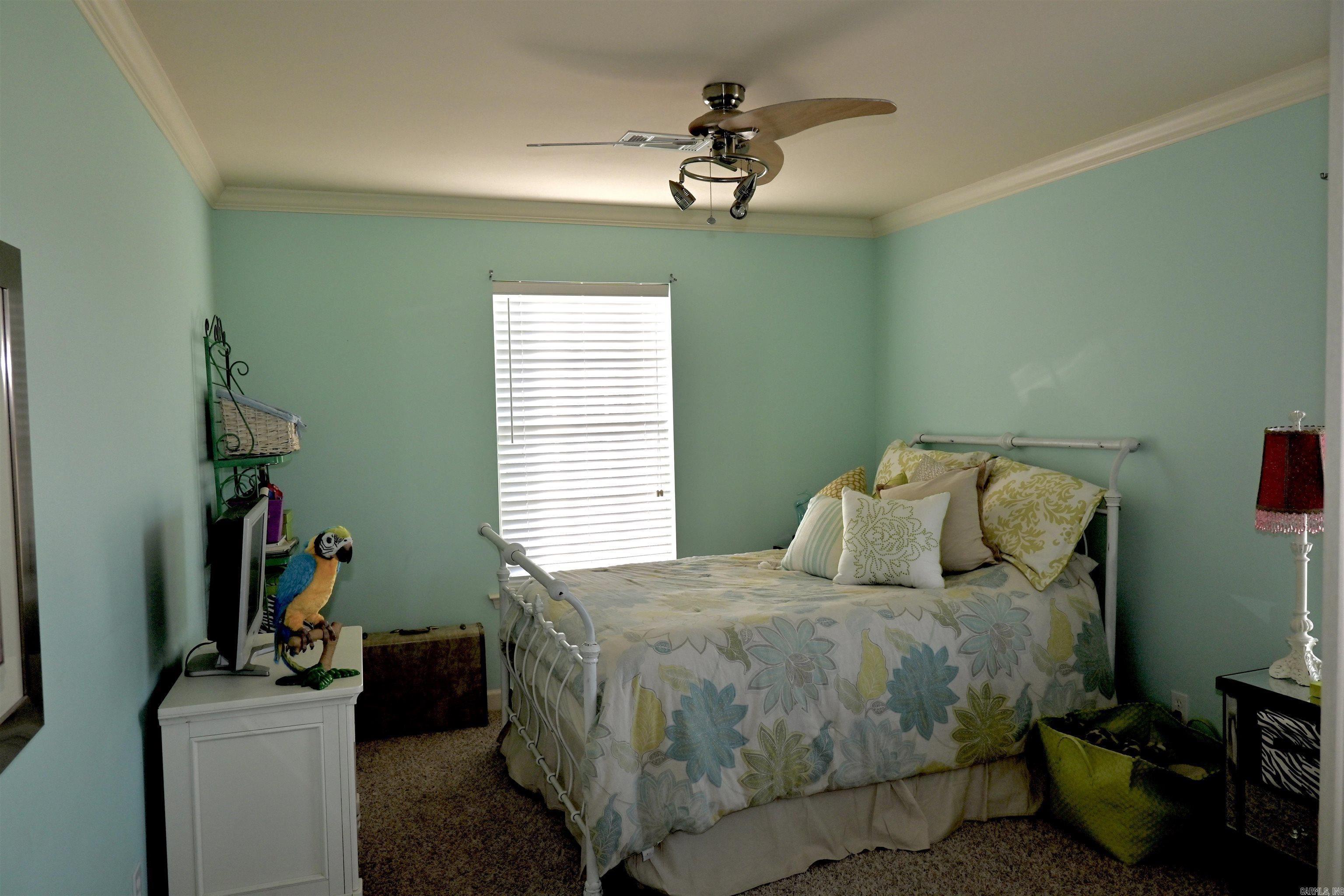 1715  Club Cove  Stuttgart, AR