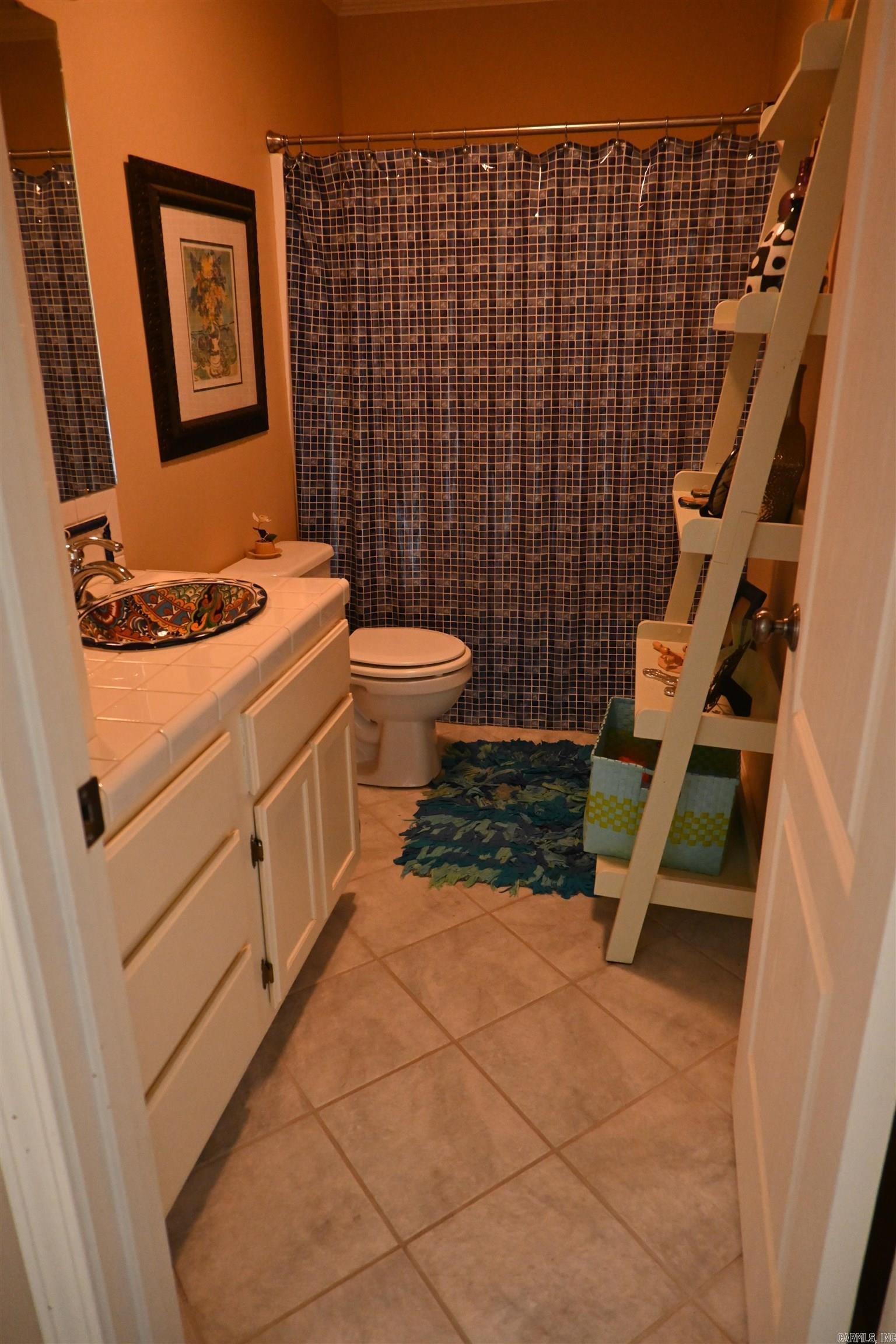 1715  Club Cove  Stuttgart, AR