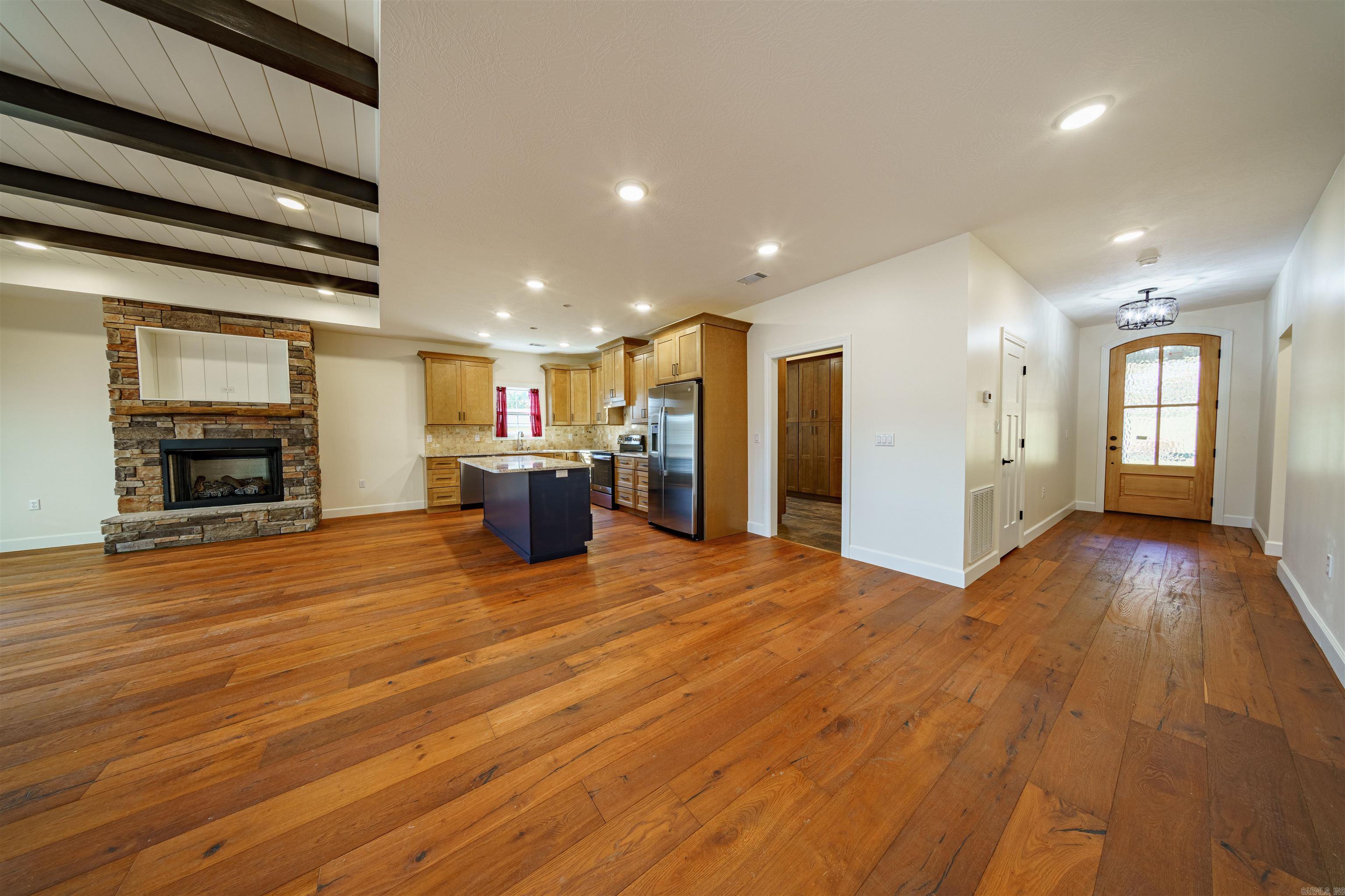 1212  Pearl Drive  Horseshoe Bend, AR