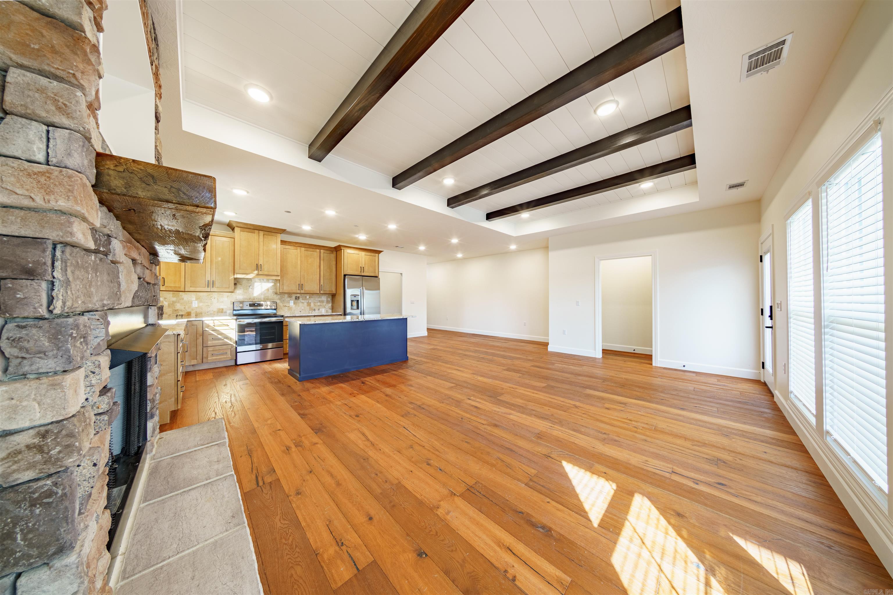 1212  Pearl Drive  Horseshoe Bend, AR
