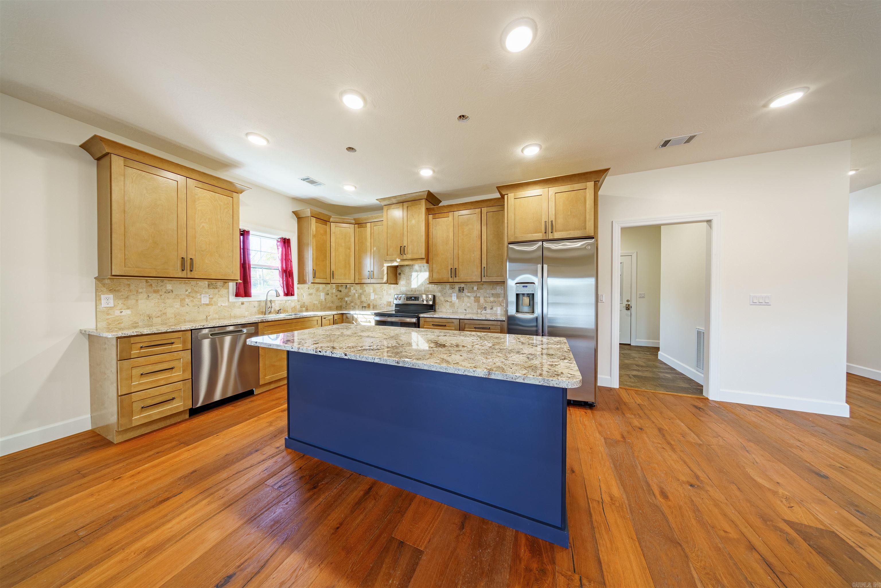 1212  Pearl Drive  Horseshoe Bend, AR