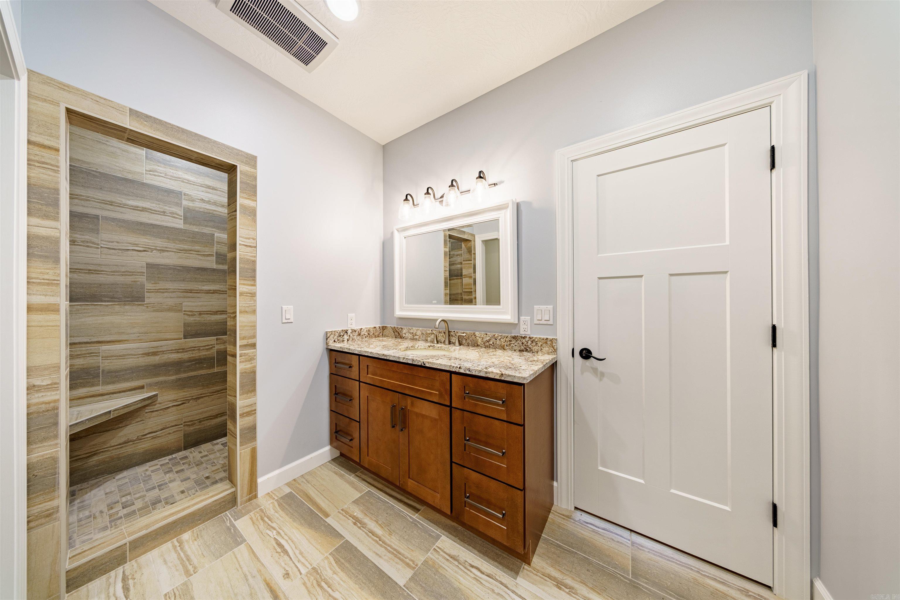 1212  Pearl Drive  Horseshoe Bend, AR