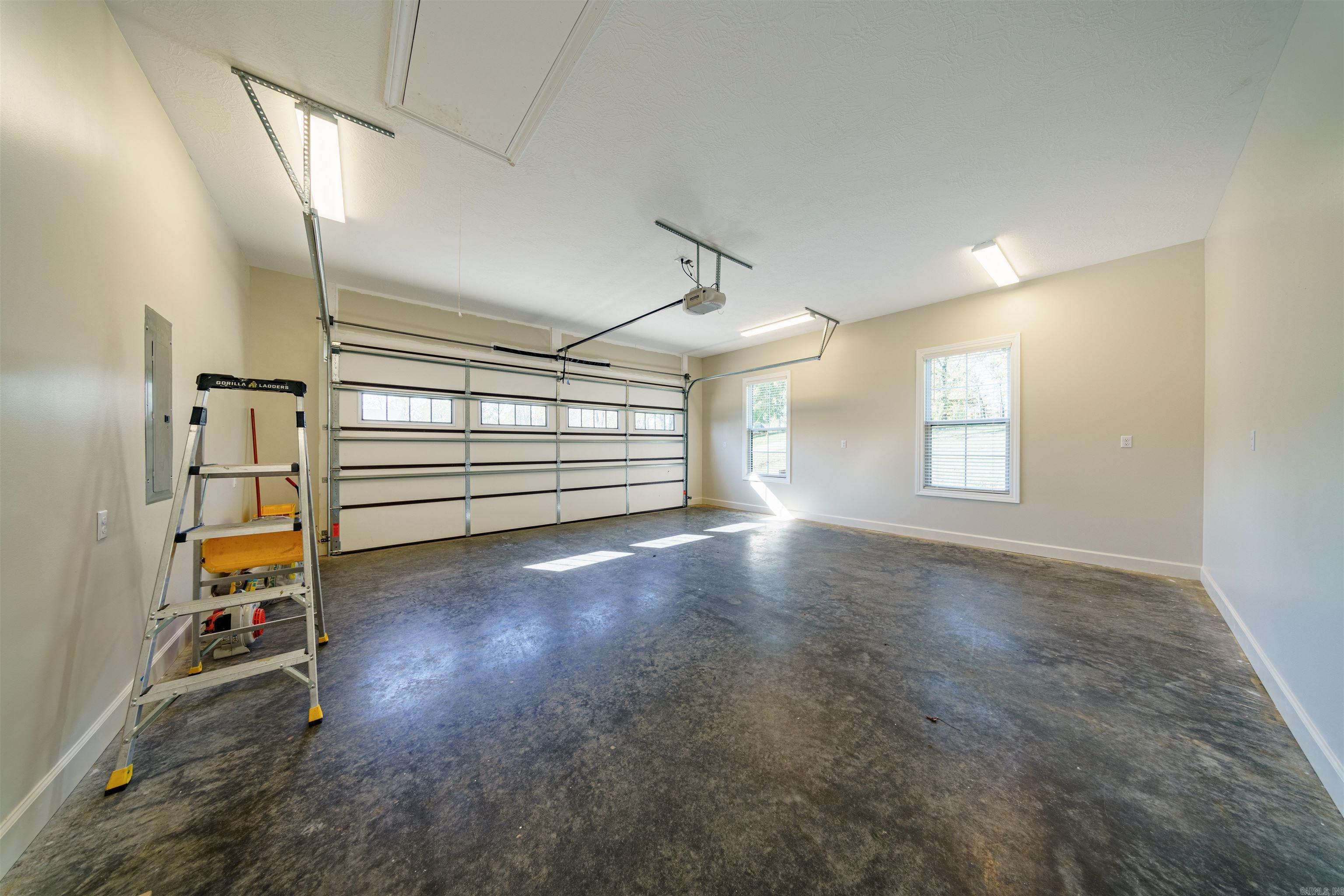 1212  Pearl Drive  Horseshoe Bend, AR