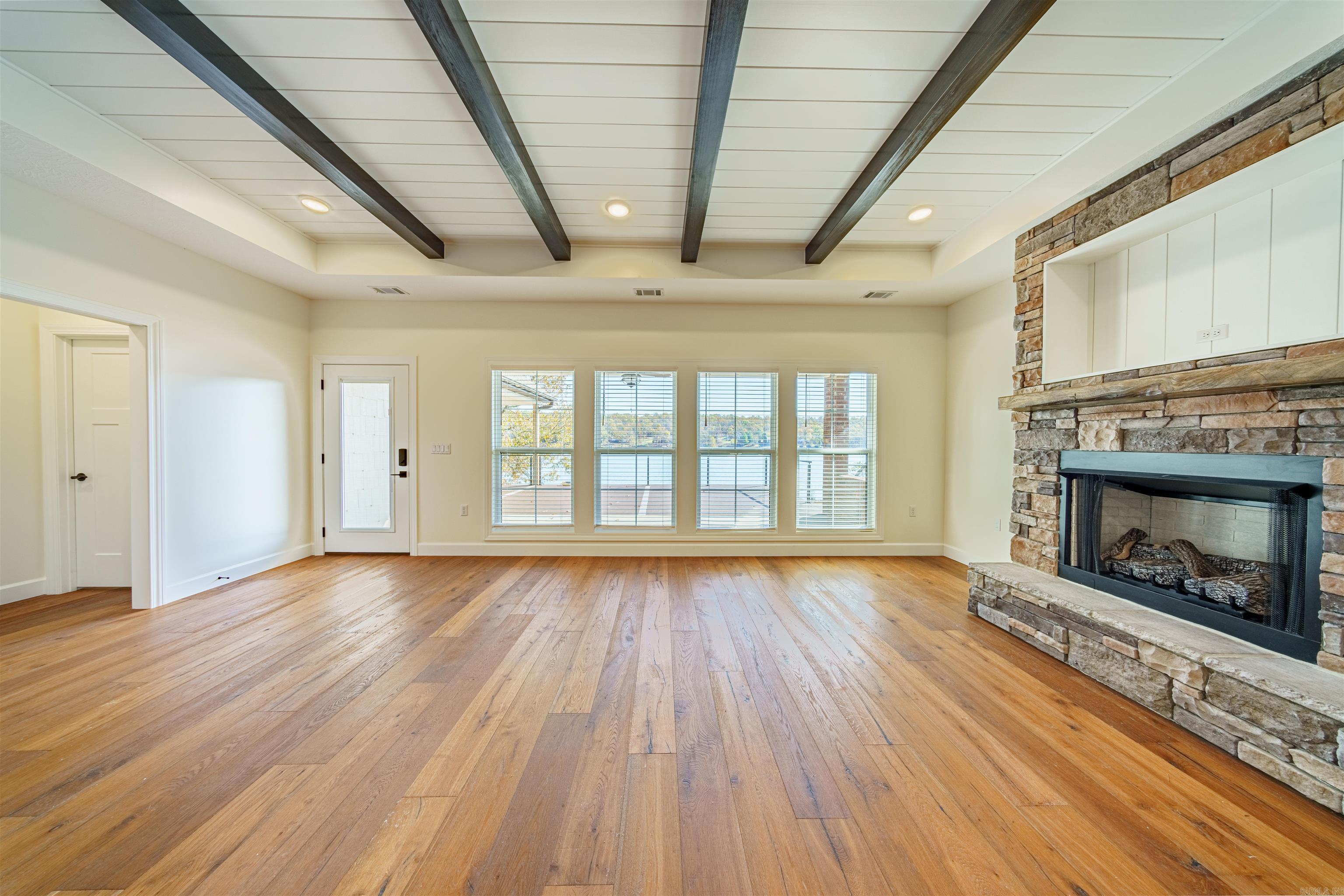 1212  Pearl Drive  Horseshoe Bend, AR