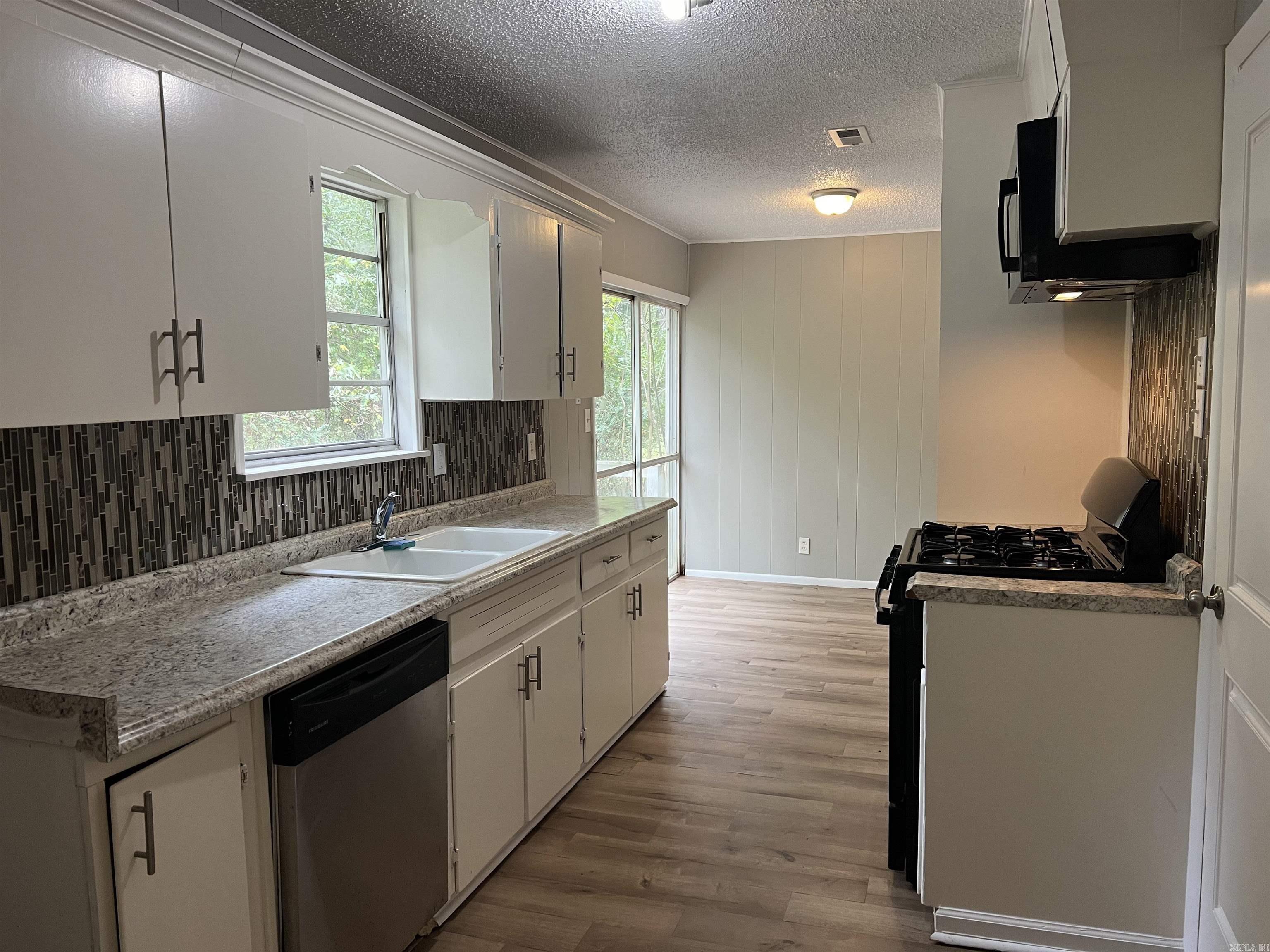 225  Laurel  Jacksonville, AR