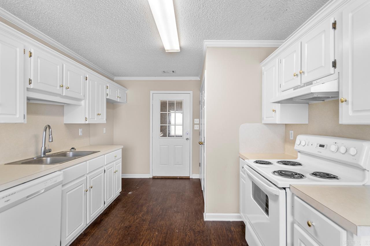 1707 S 1st  Cabot, AR