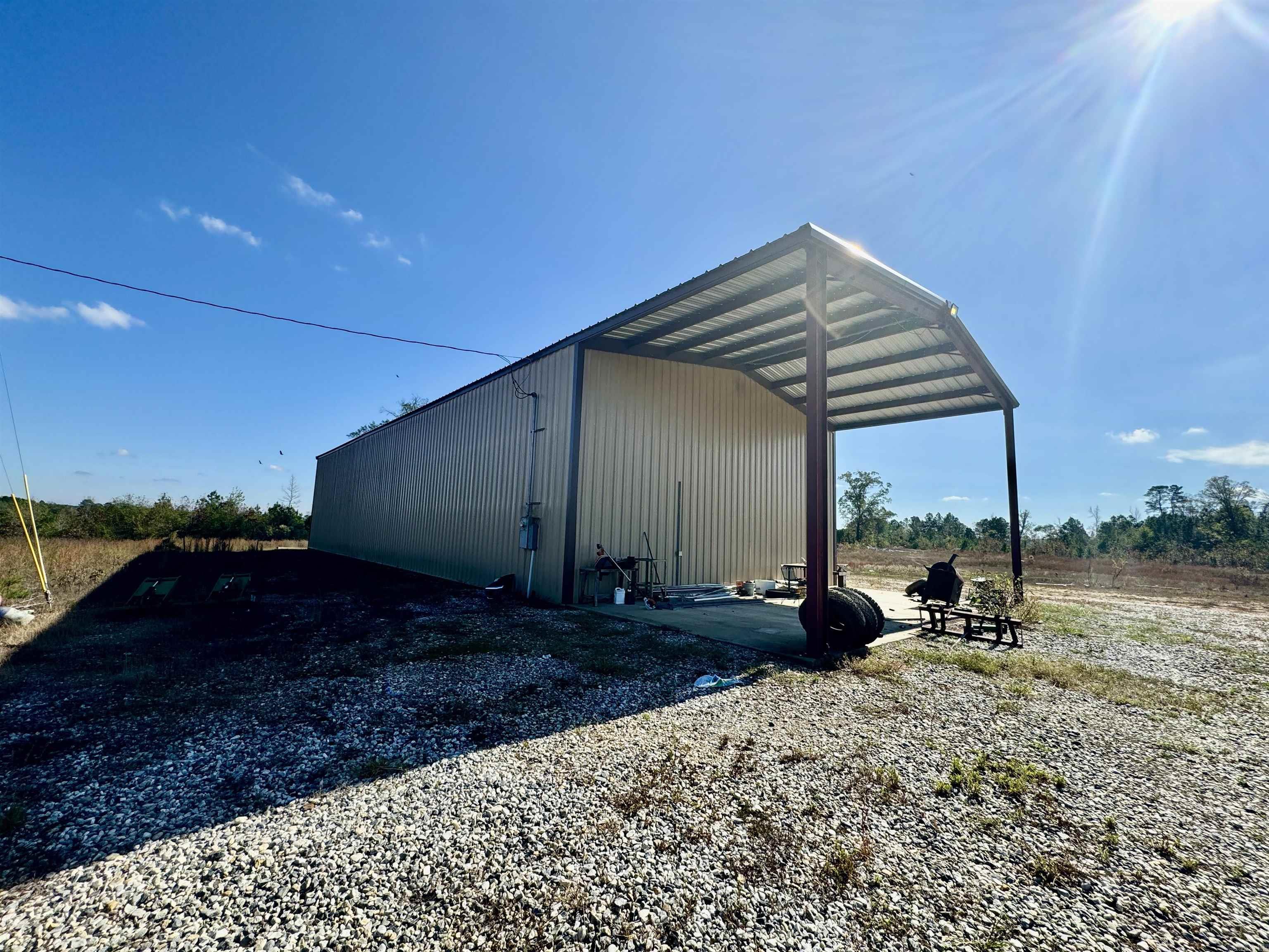 987  Walker  Amity, AR
