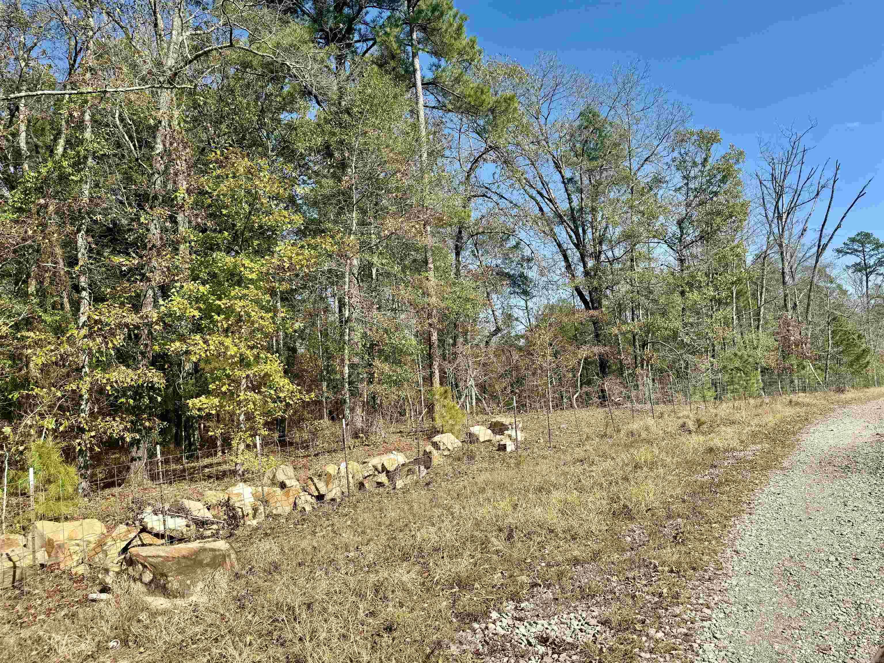 987  Walker  Amity, AR