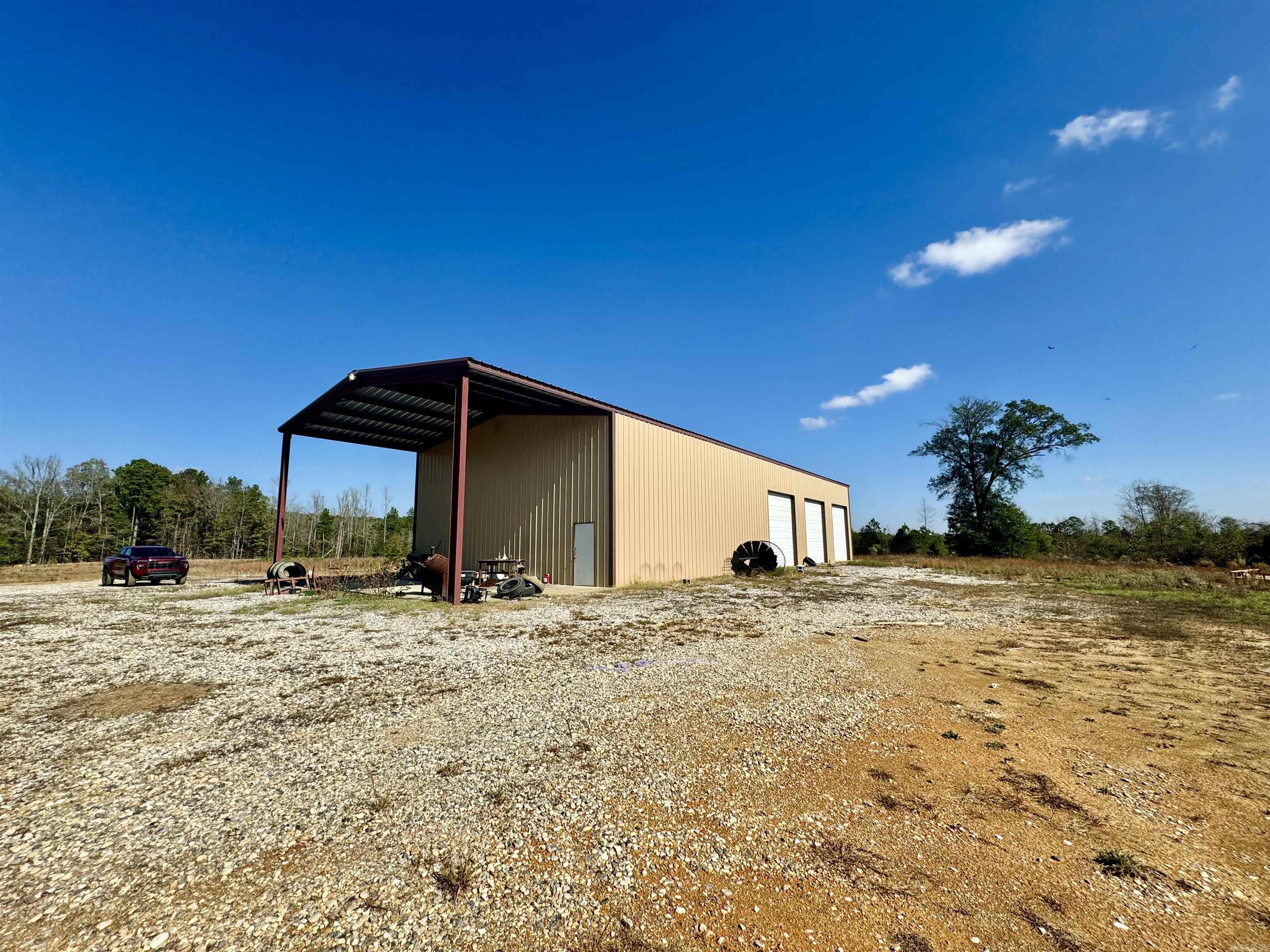 987  Walker  Amity, AR