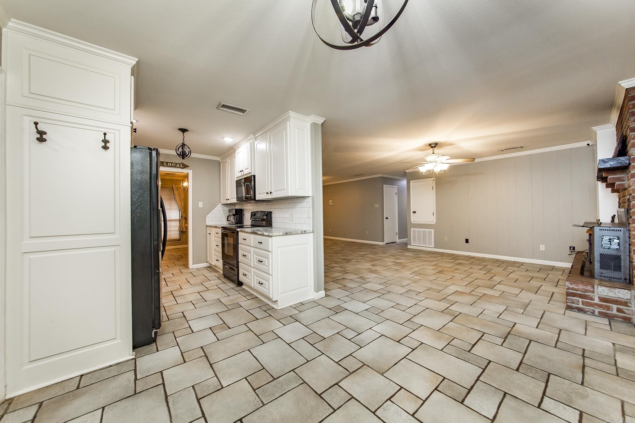 4330 Campground Road Austin, AR 72007