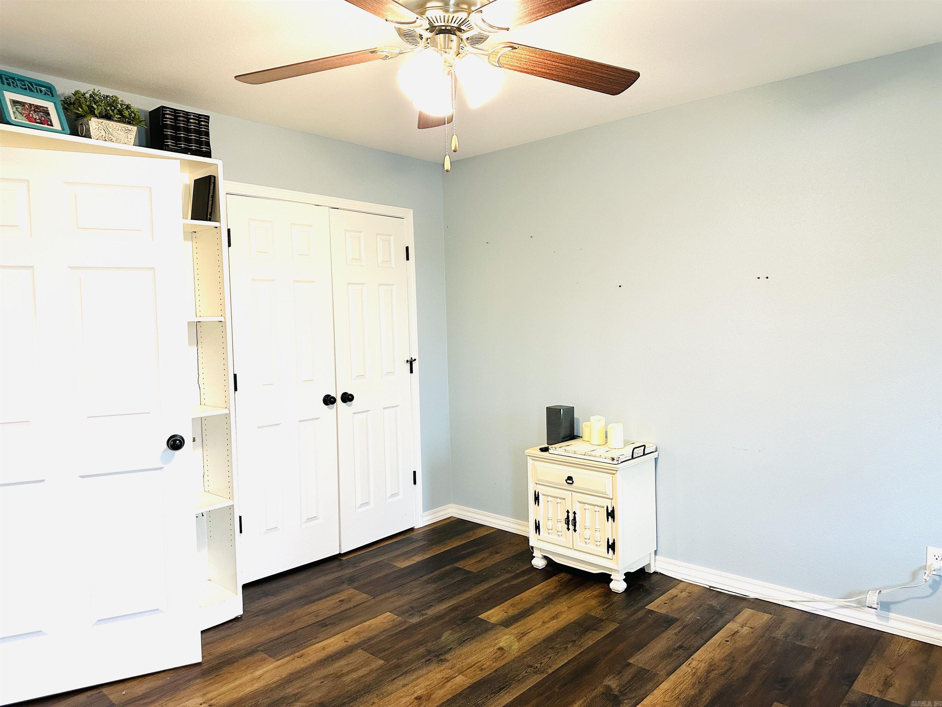 1364  CR 3561  Clarksville, AR
