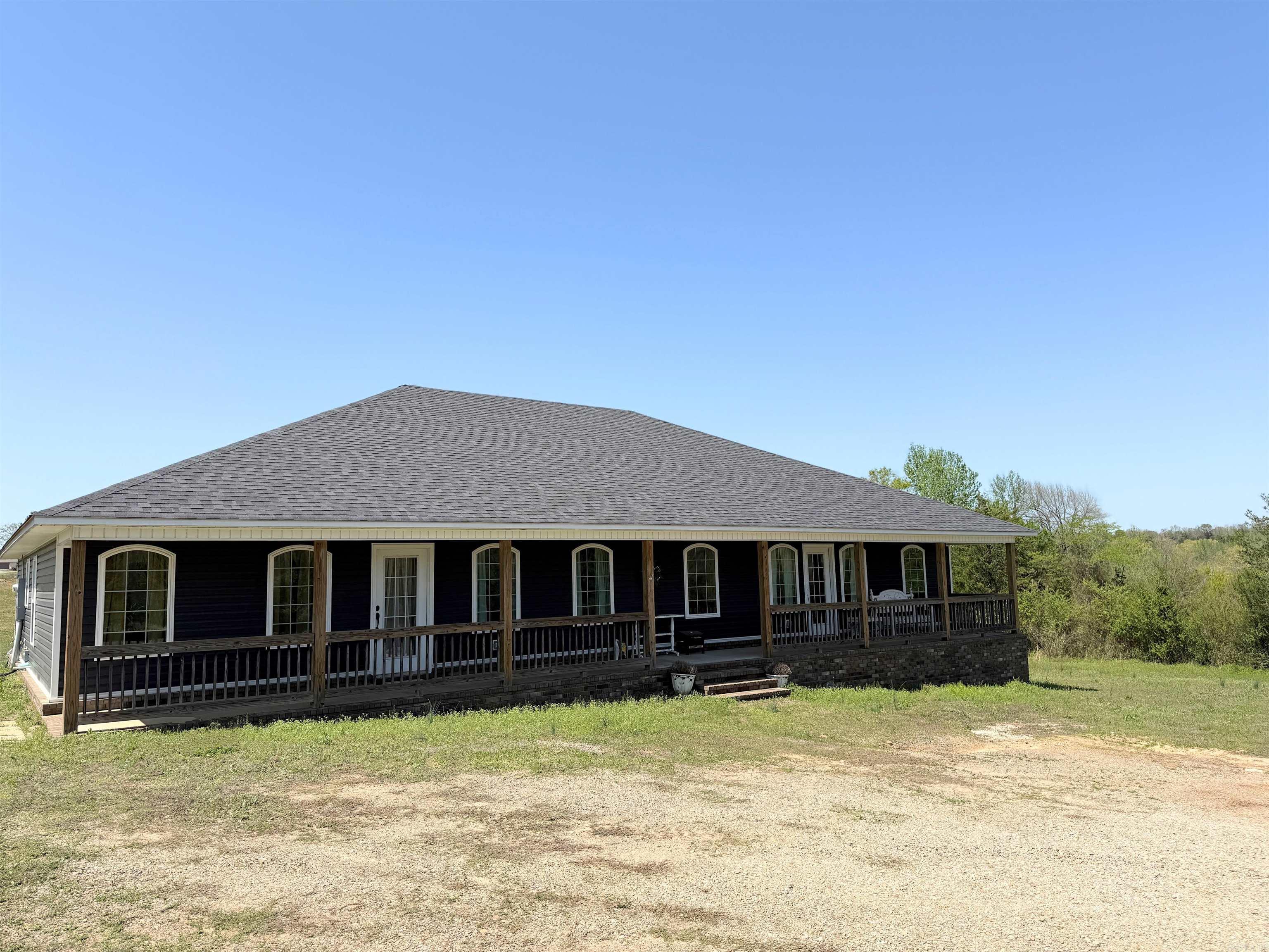 1364  CR 3561  Clarksville, AR