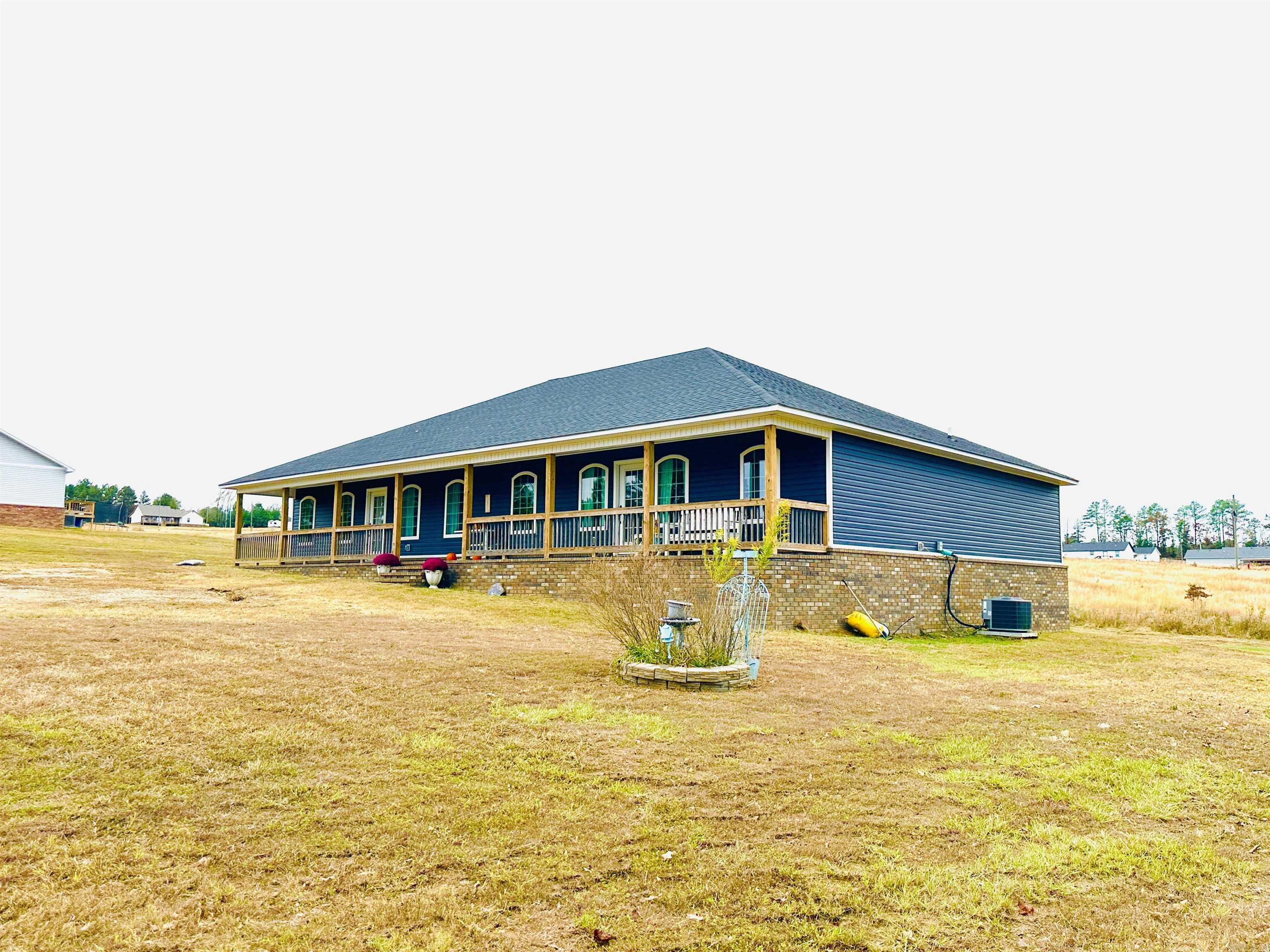 1364  CR 3561  Clarksville, AR