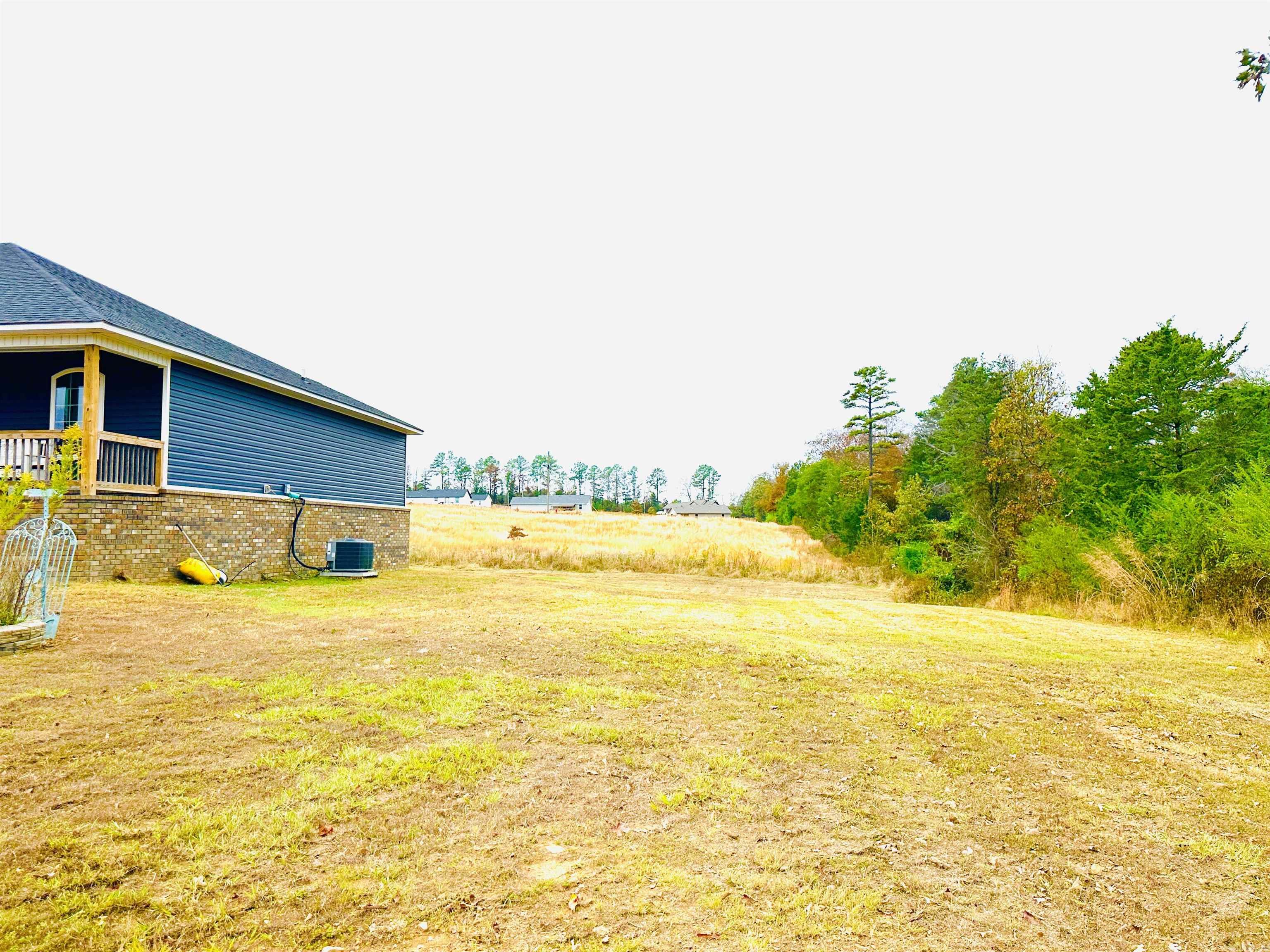 1364  CR 3561  Clarksville, AR