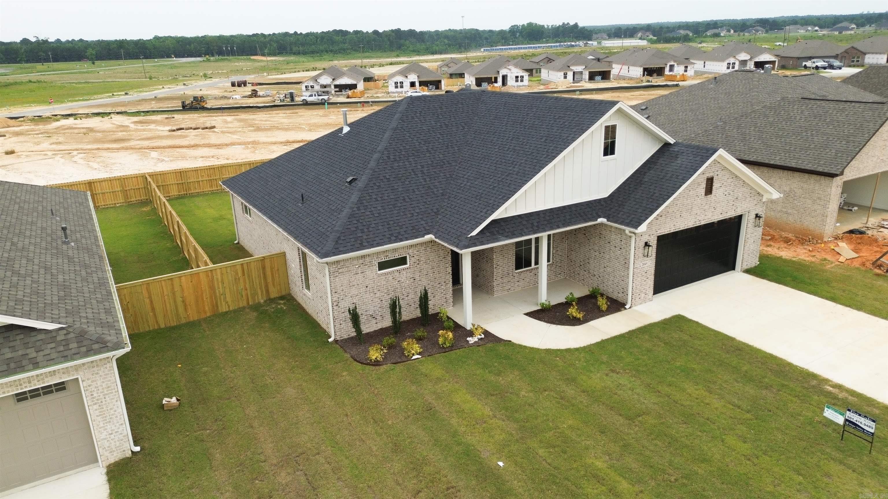 21049 Kinsley  Hensley, AR