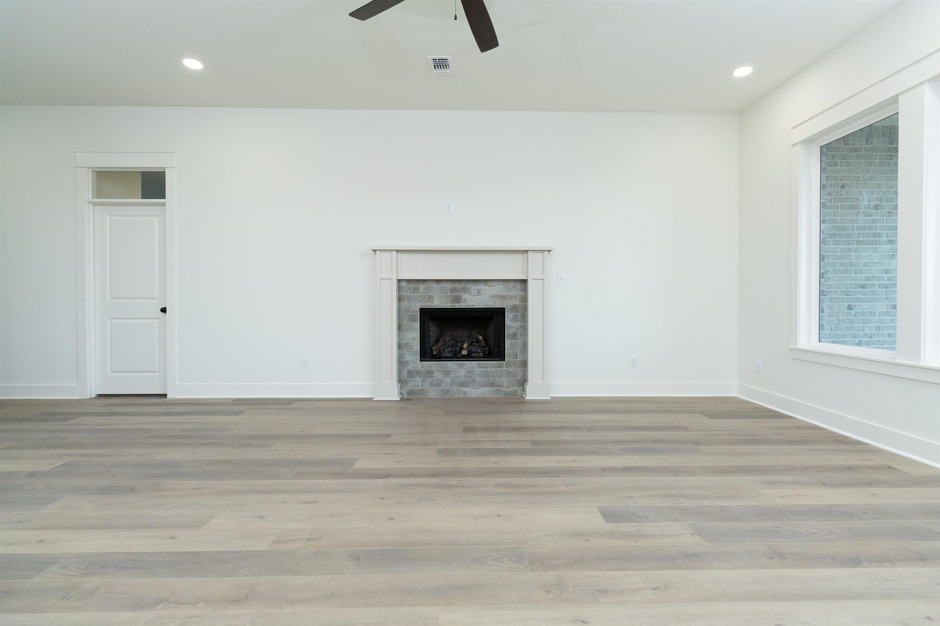 21049 Kinsley  Hensley, AR