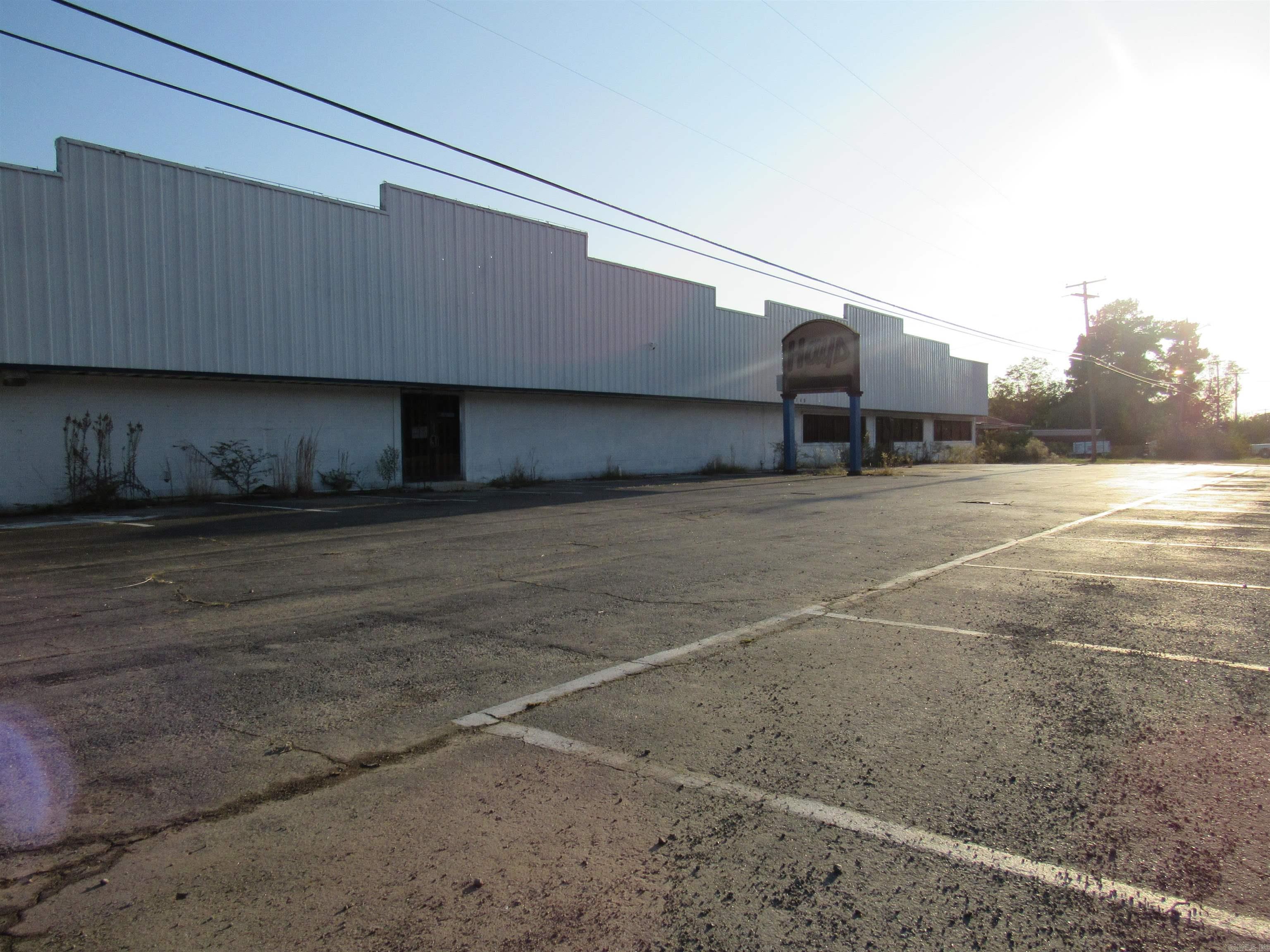 1140 W Highway 367  Judsonia, AR
