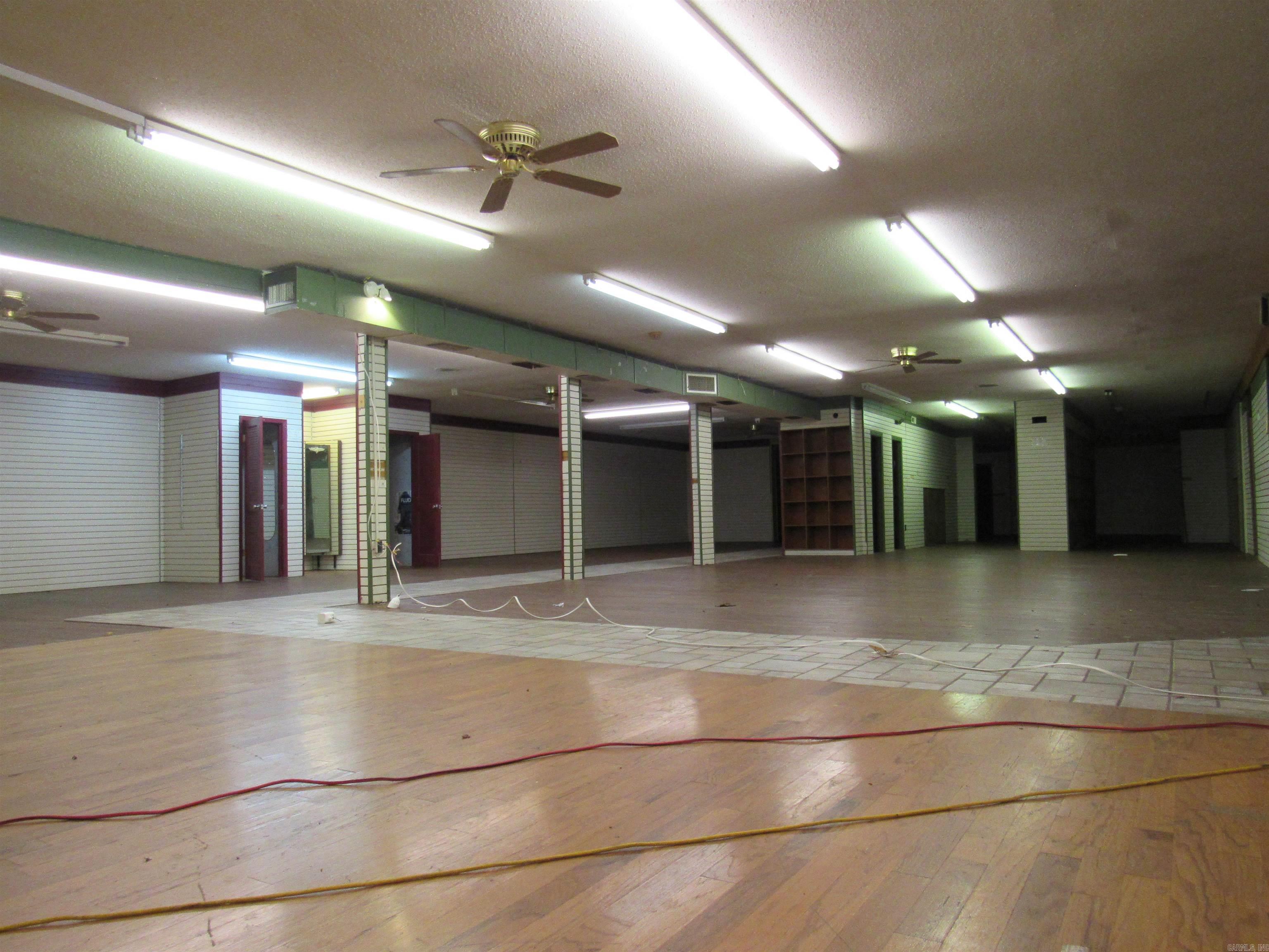 1140 W Highway 367  Judsonia, AR