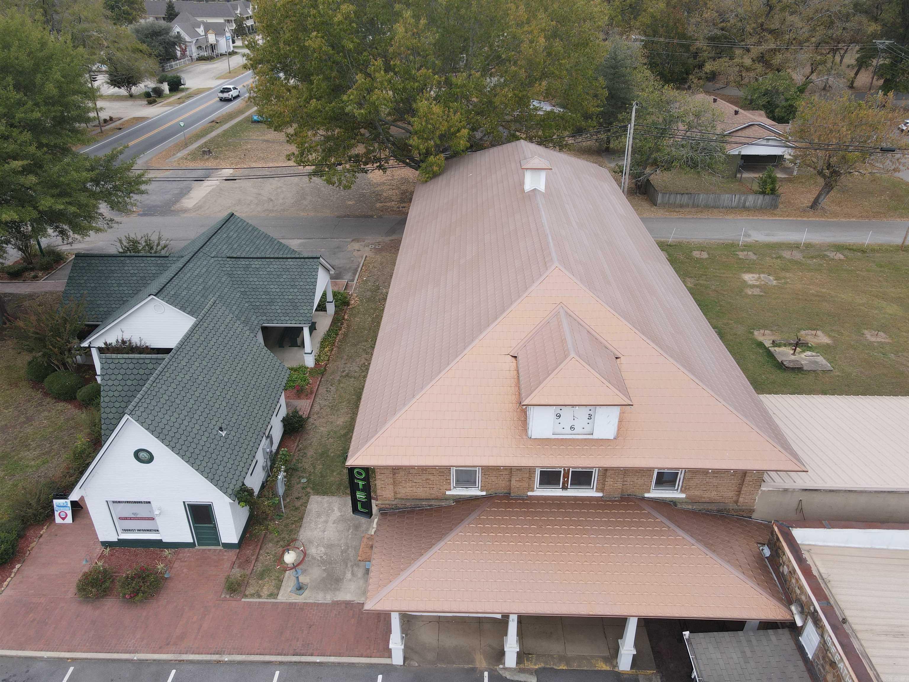 69  Courthouse  Murfreesboro, AR
