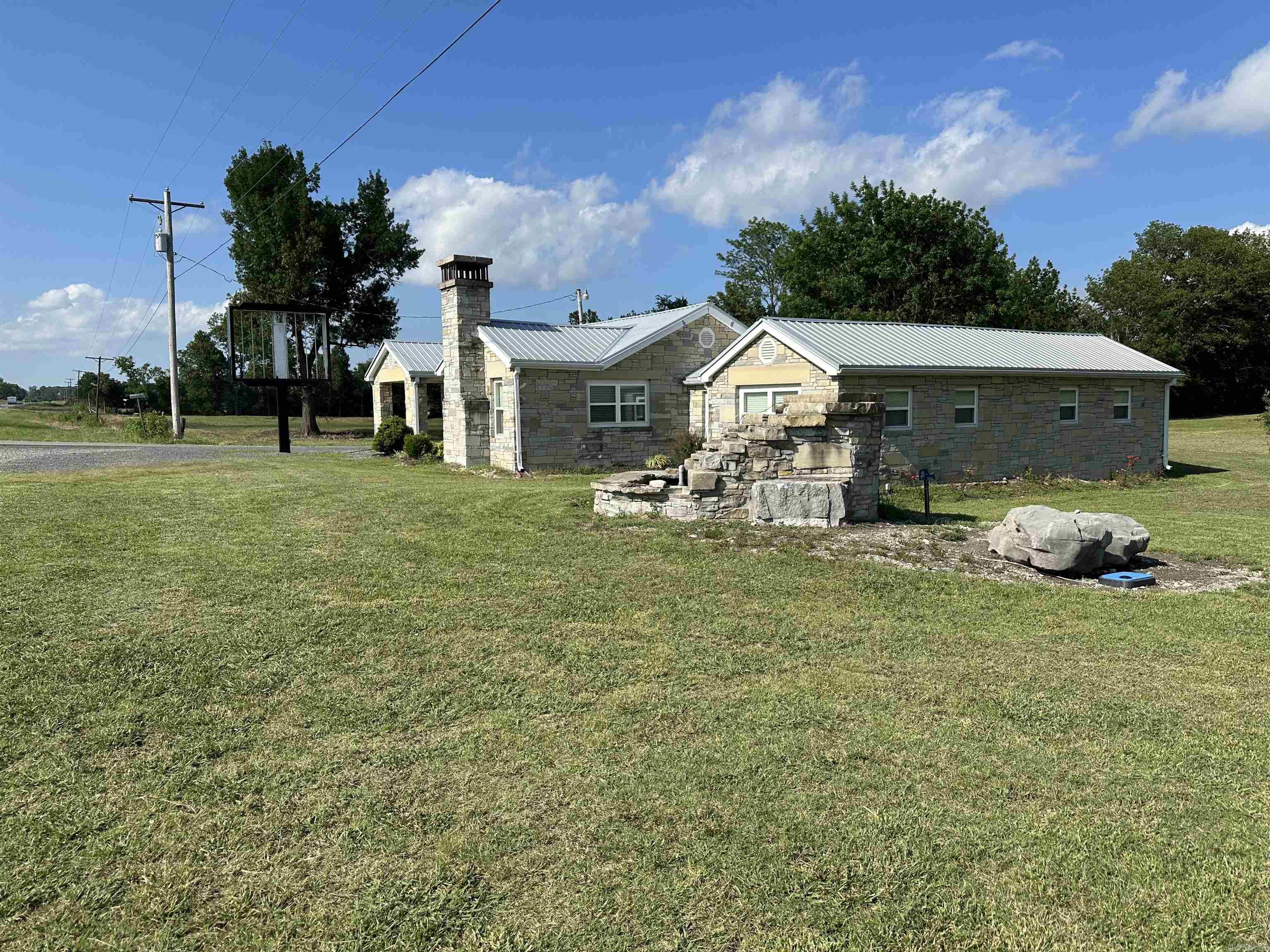 3764  Hwy. 65 S.  Leslie, AR