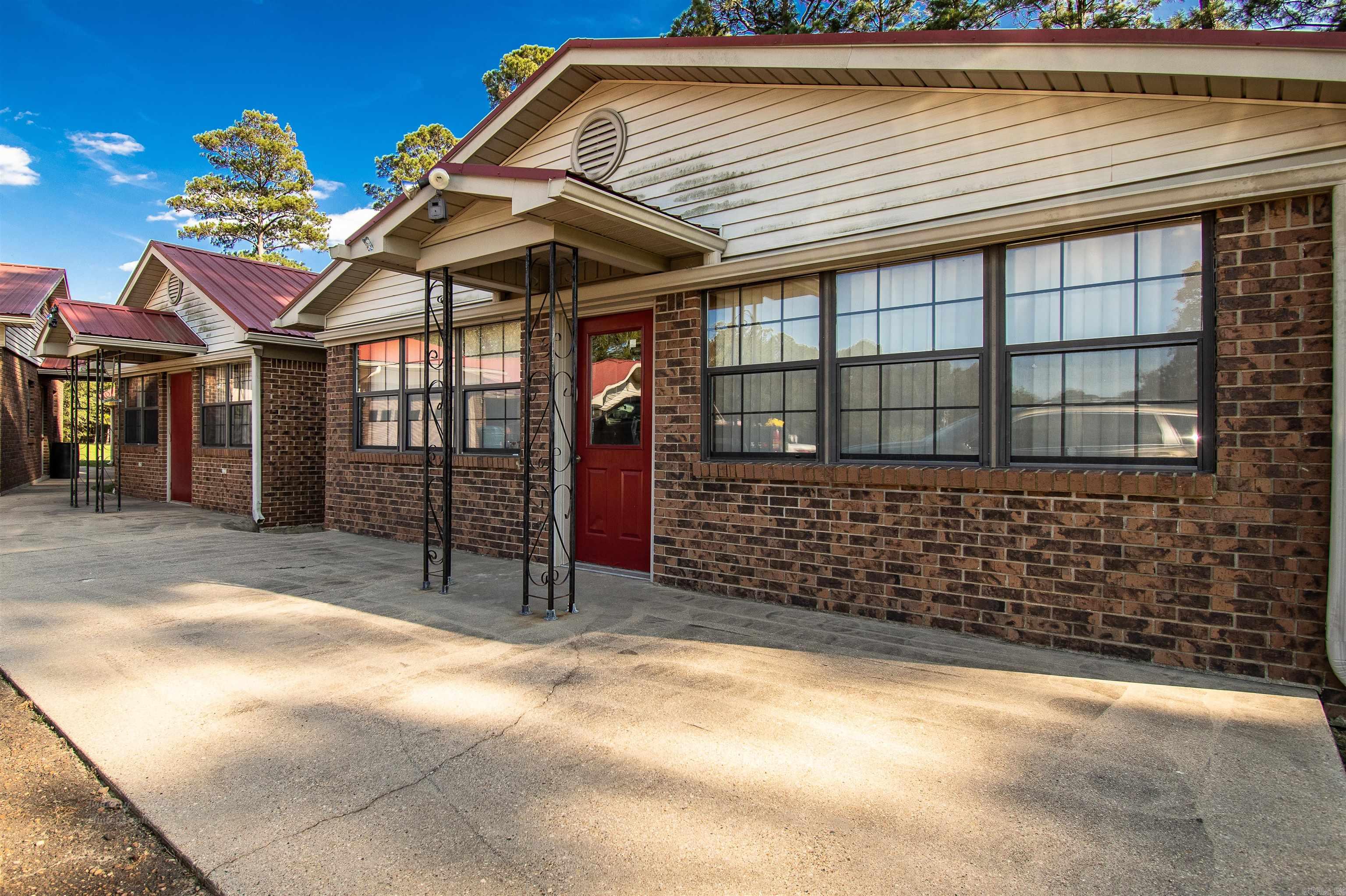 437  Bradley Road 69  Hermitage, AR