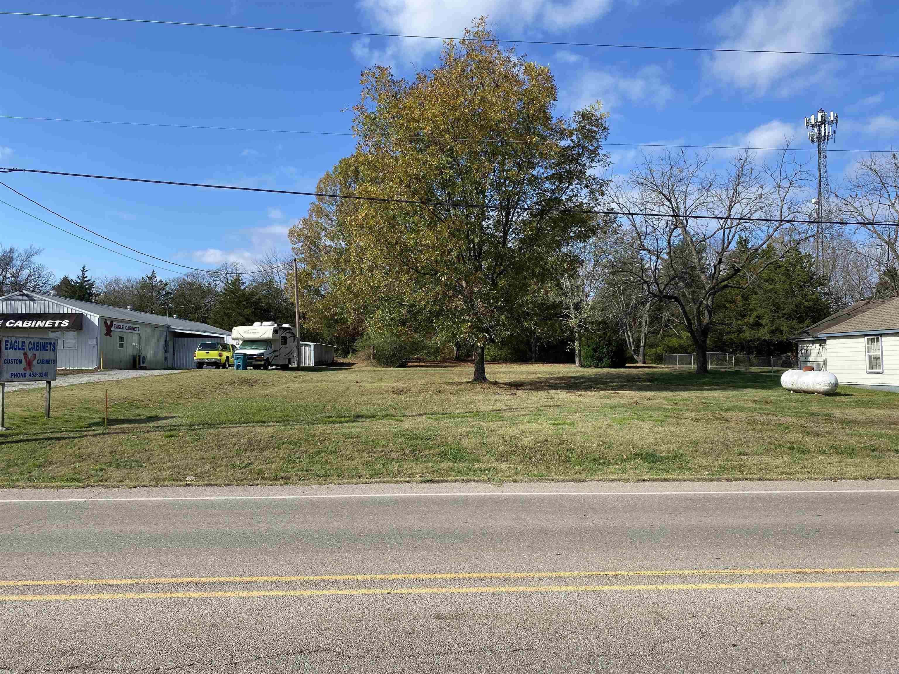 770-05153-000 E Main  Flippin, AR