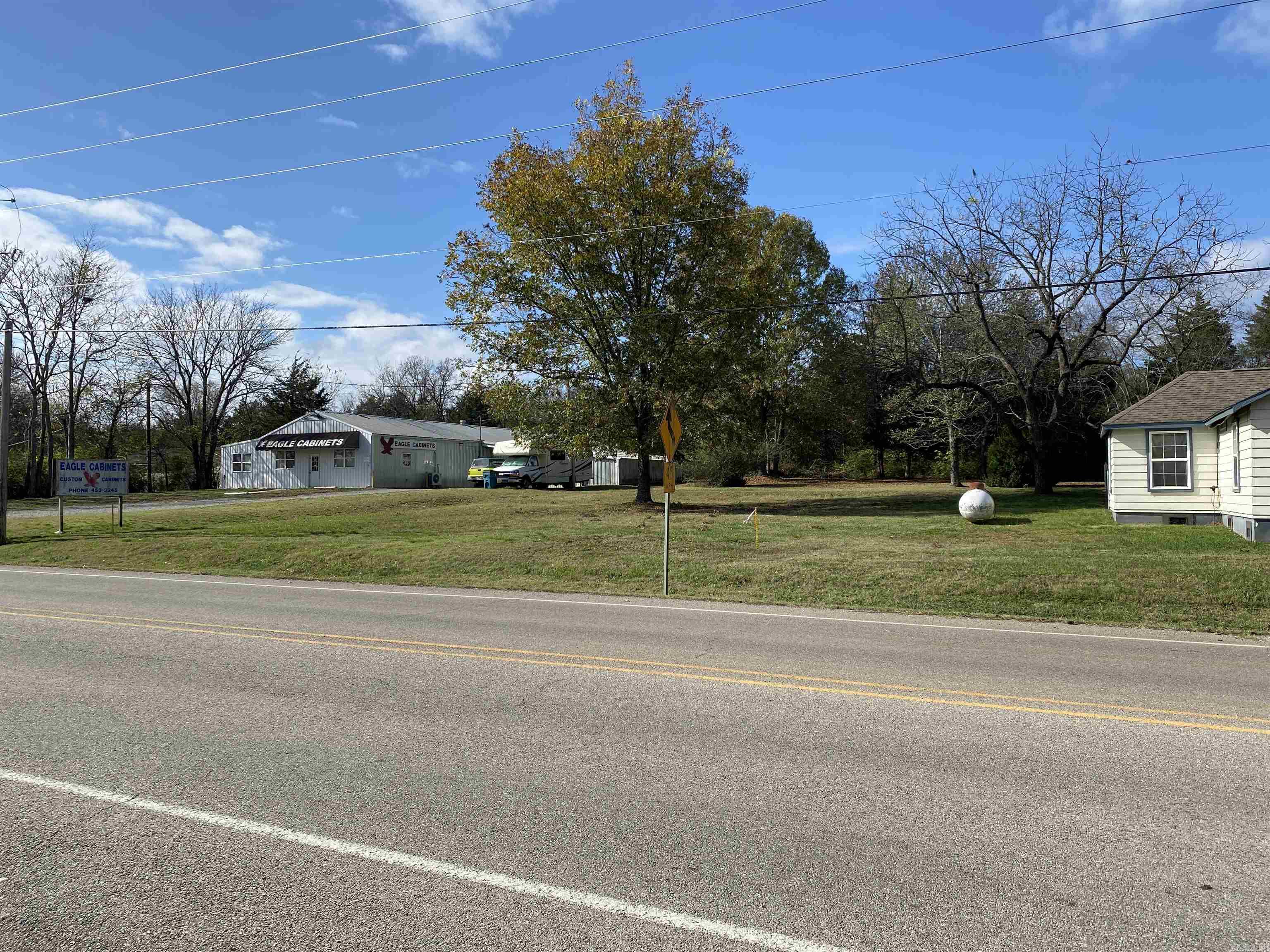 770-05153-000 E Main  Flippin, AR
