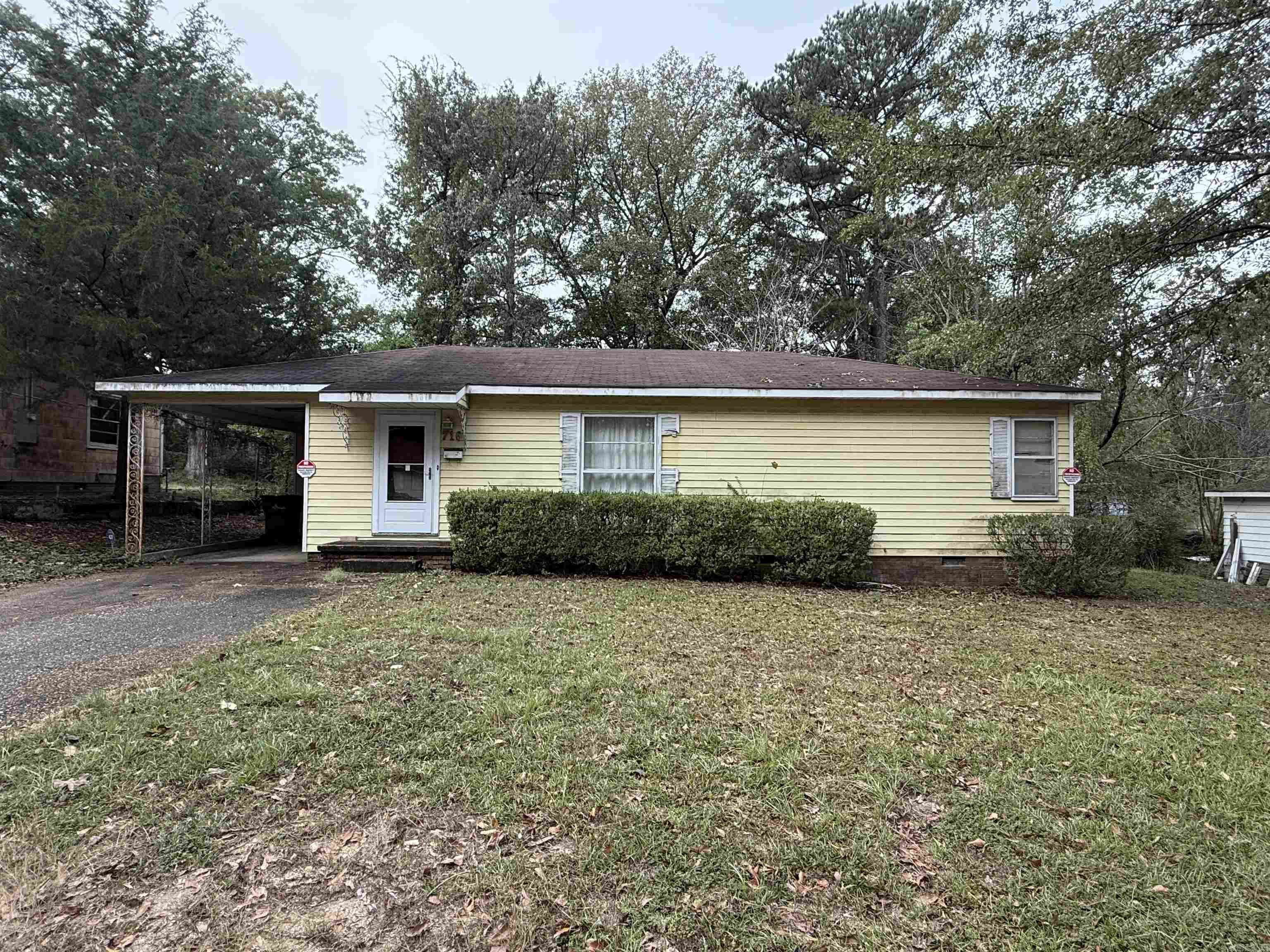 716 N Yocum Avenue El Dorado, AR 71730