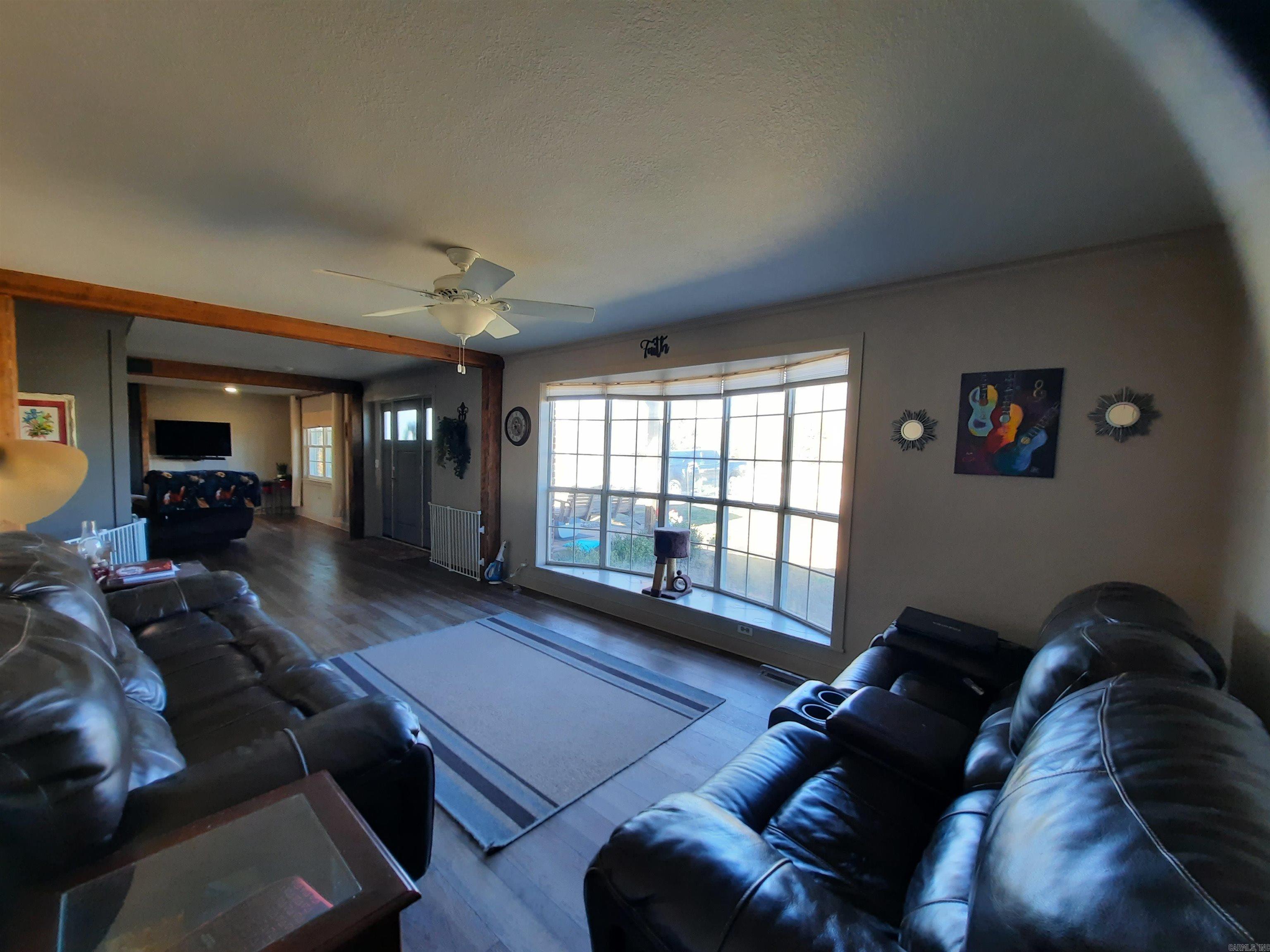 7731 W hwy 66 Timbo, AR 72560