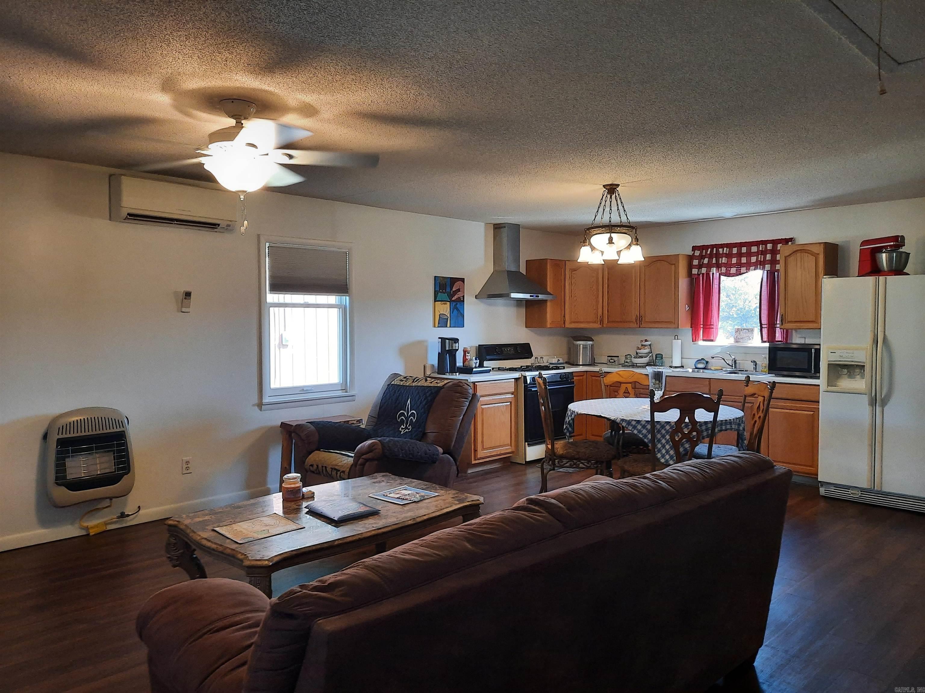 7731 W hwy 66 Timbo, AR 72560