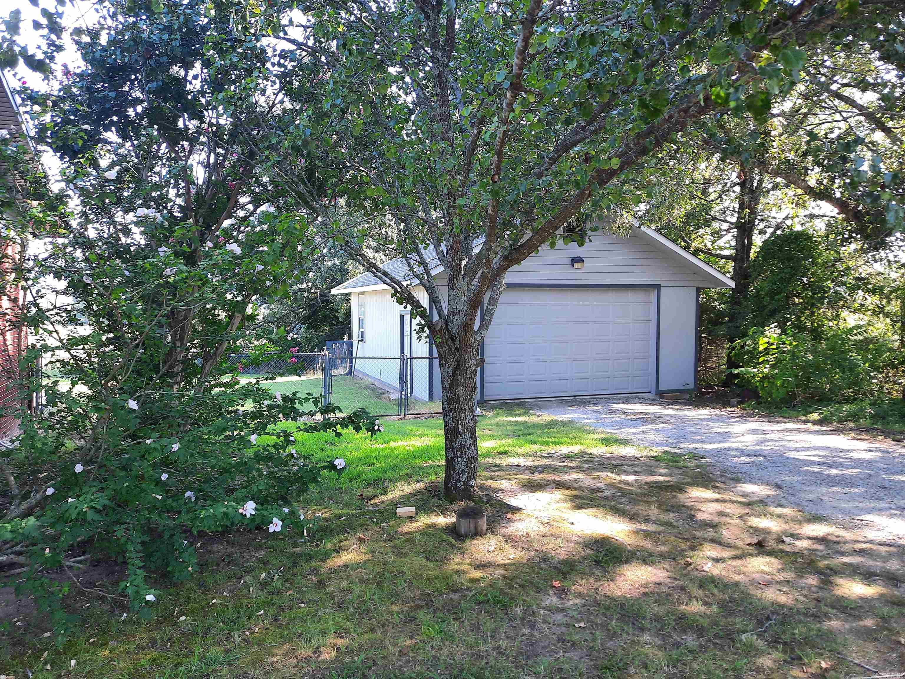 7731 W hwy 66 Timbo, AR 72560