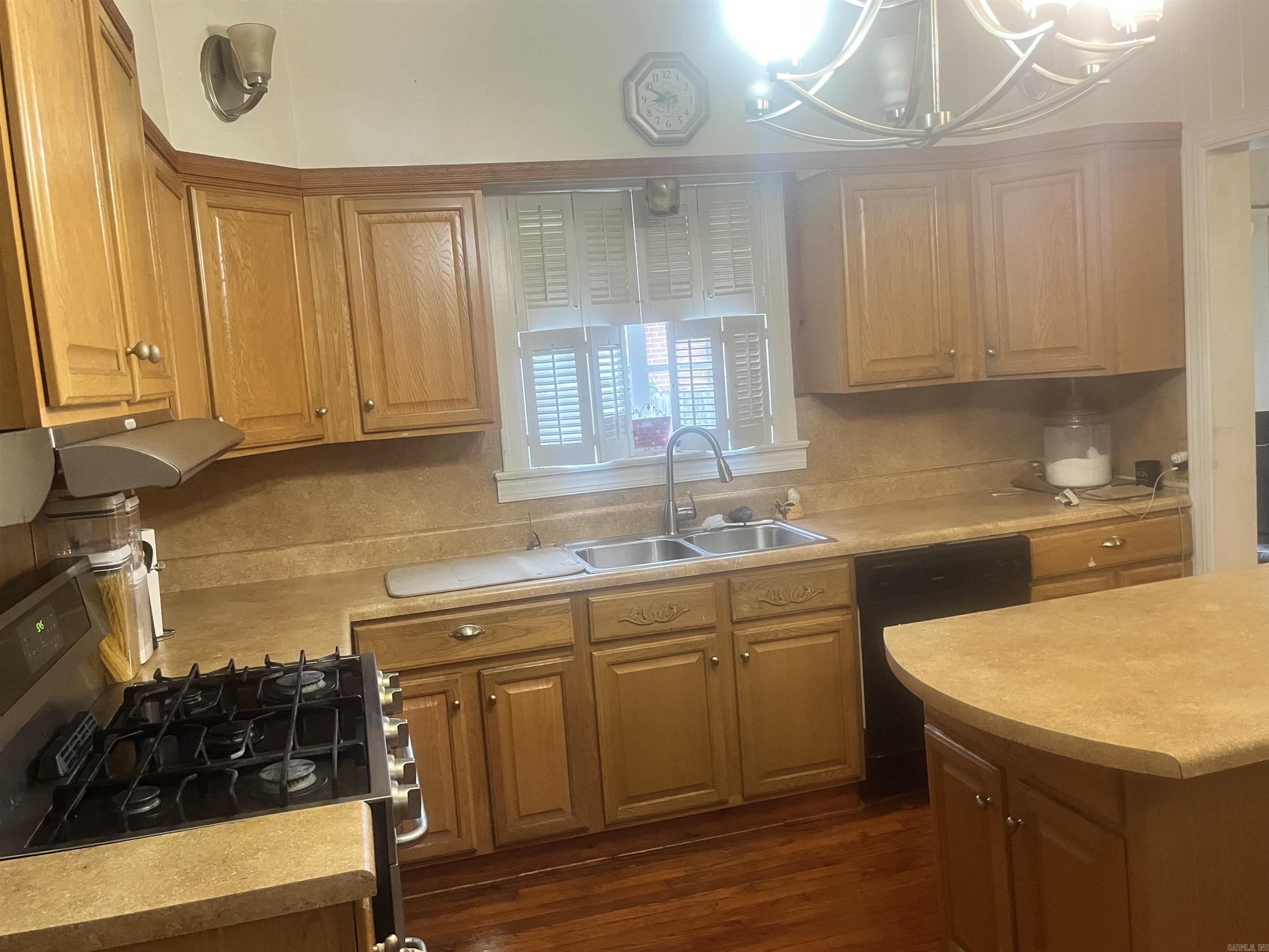 1215  Beech  Pine Bluff, AR