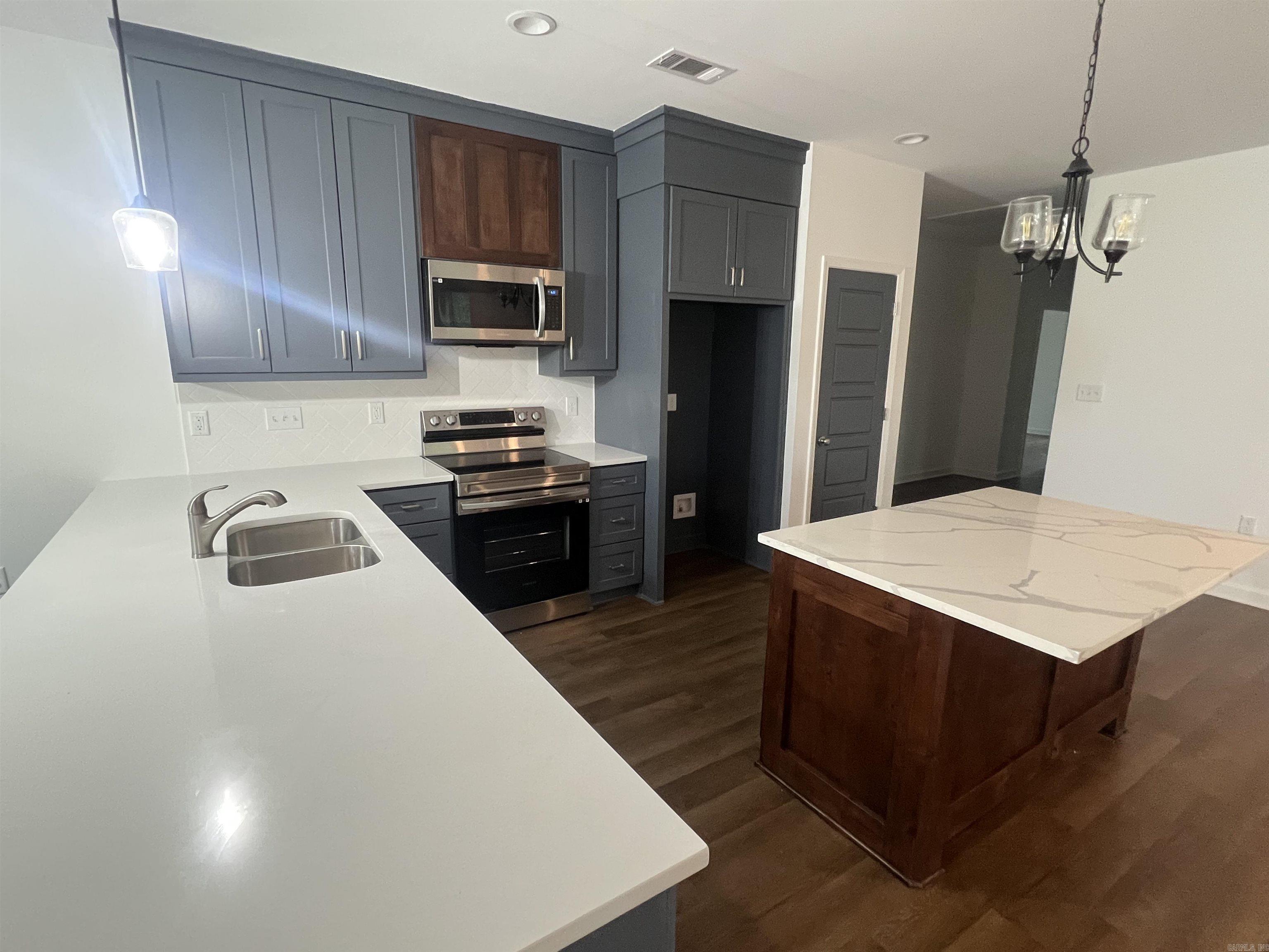 9017 Mariposa Cove Mabelvale, AR 72103