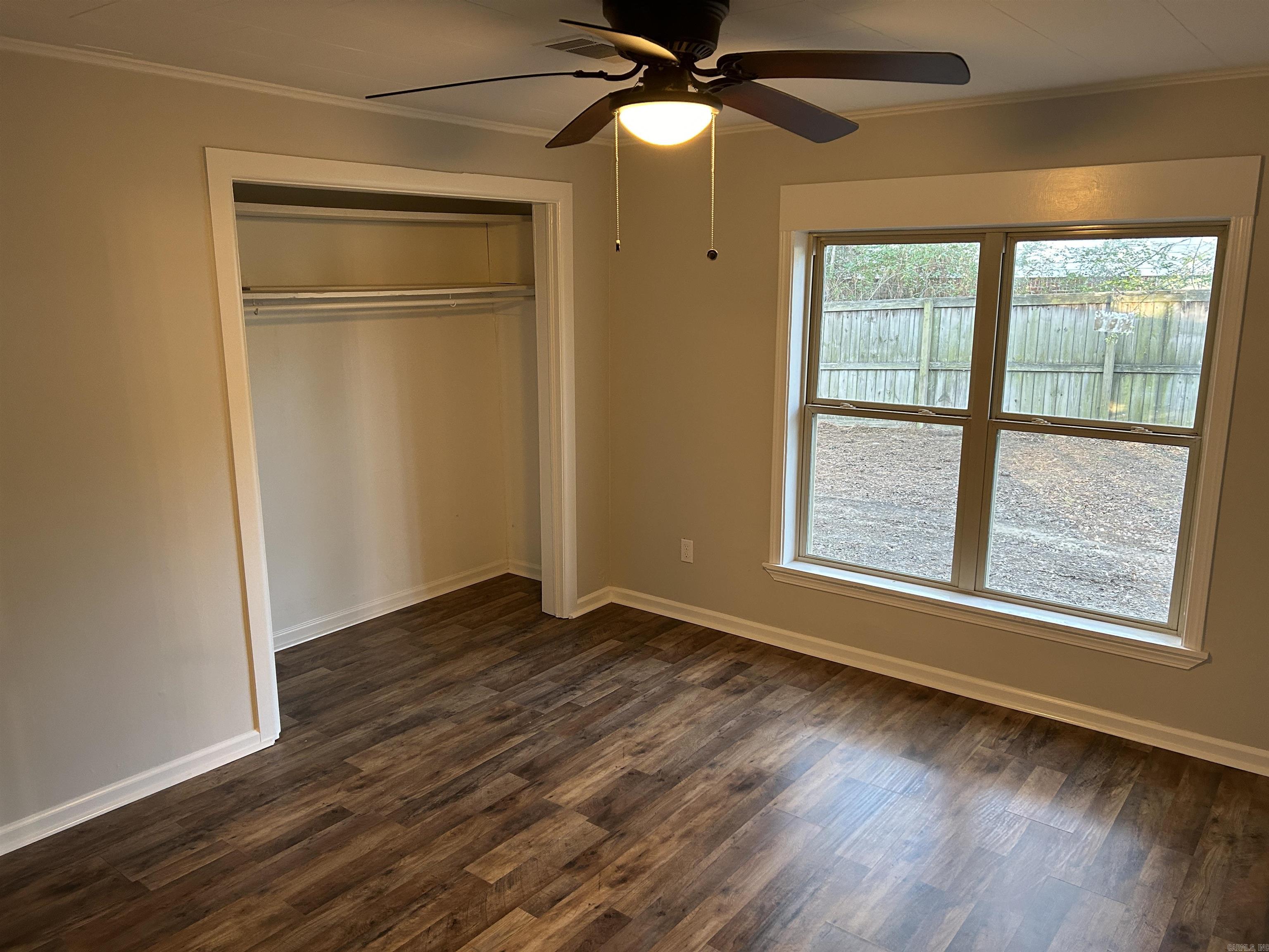 13 E Main  Greenbrier, AR