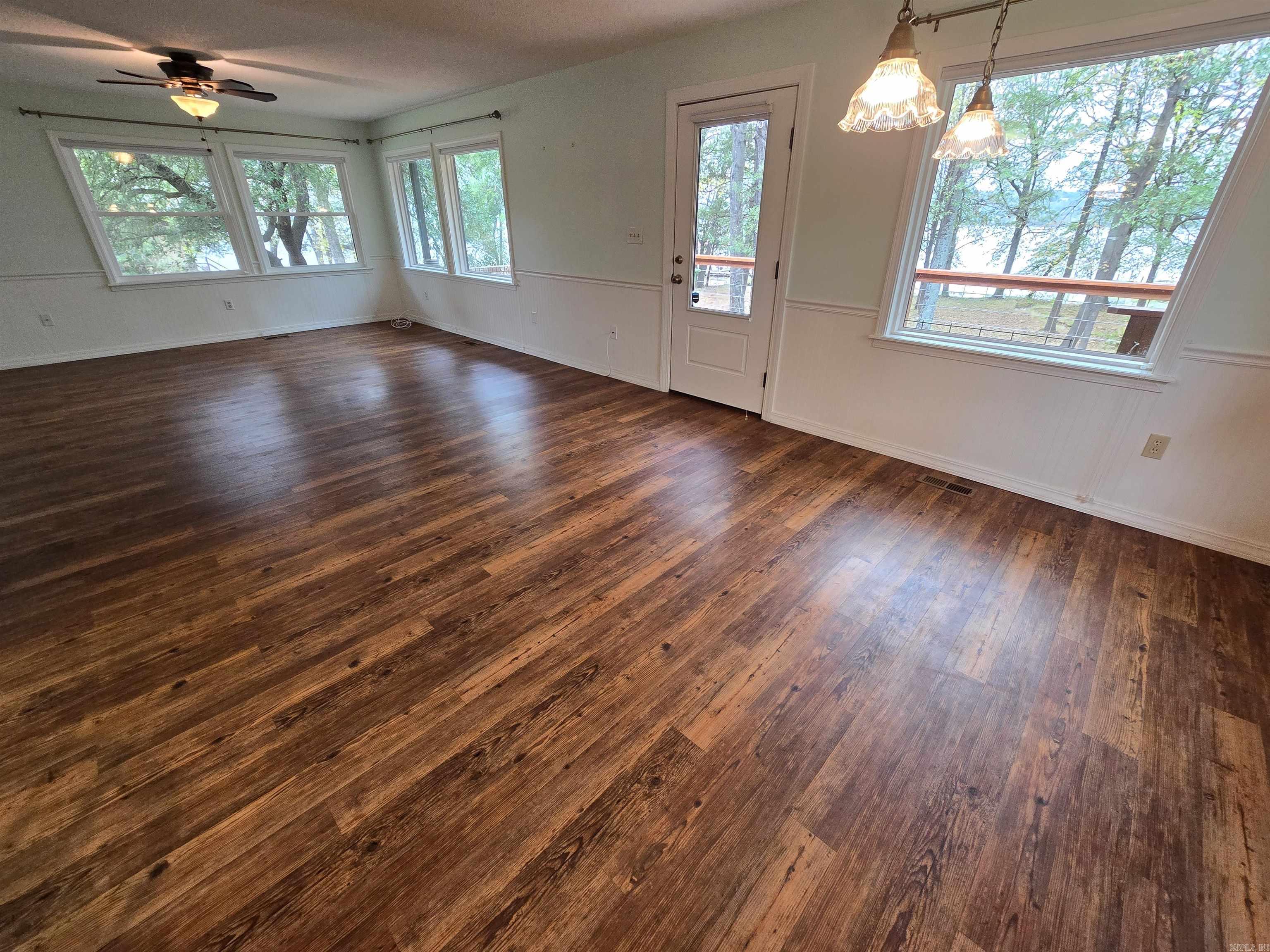 112  Lake Shore  Russellville, AR