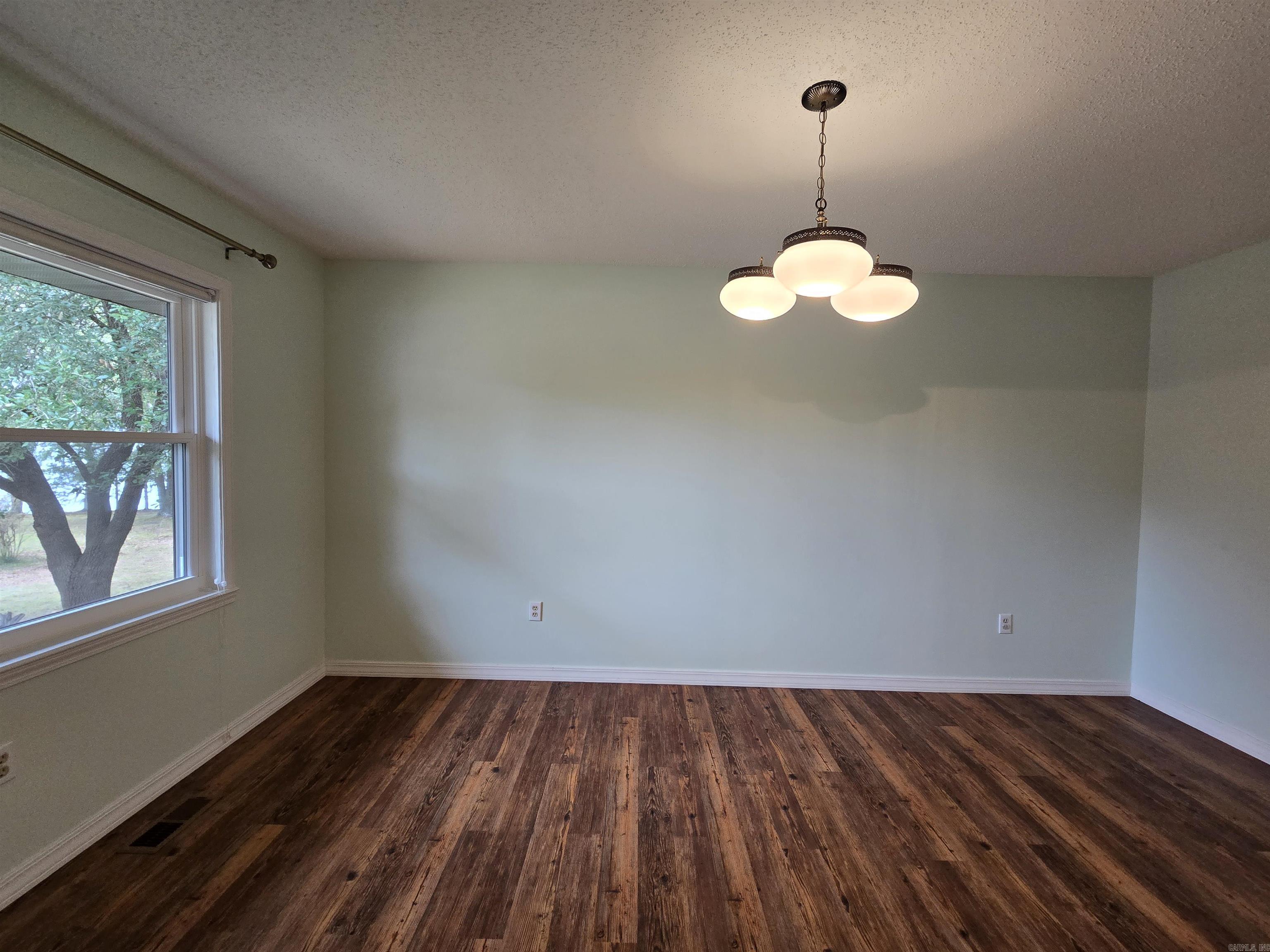 112  Lake Shore  Russellville, AR