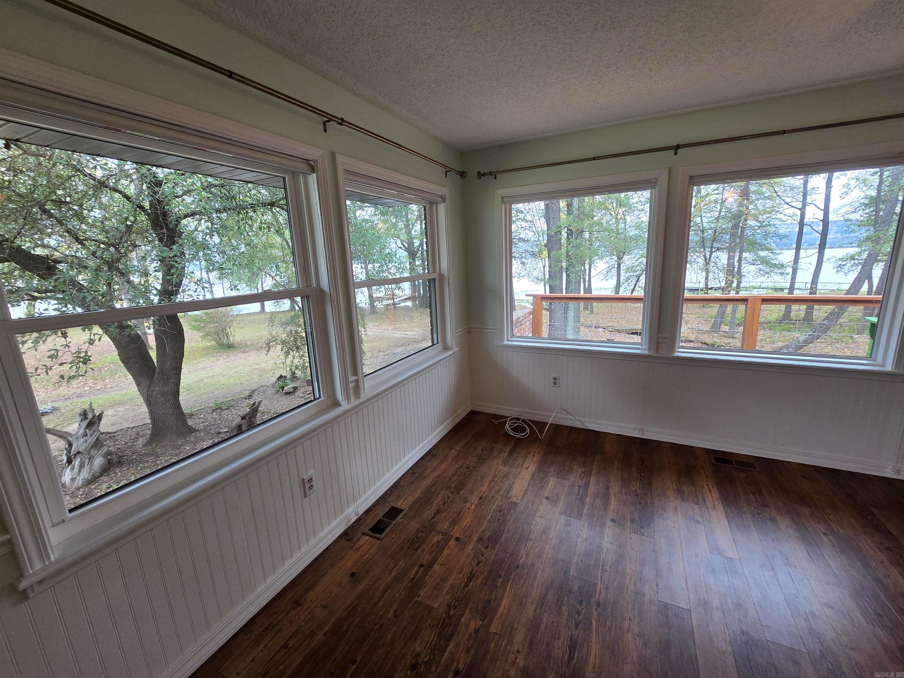 112  Lake Shore  Russellville, AR