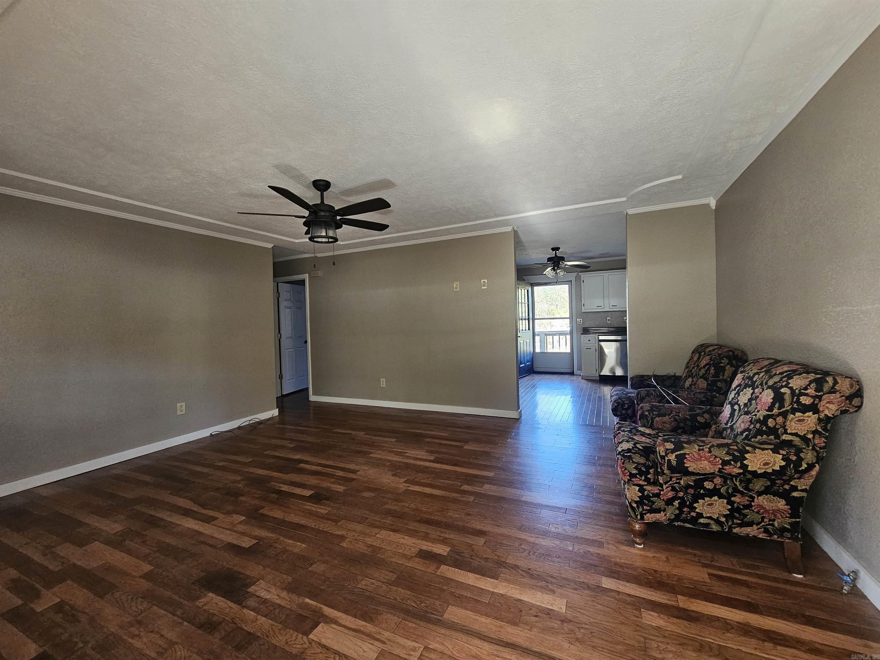 211 N 27 Highway Marshall, AR 72650