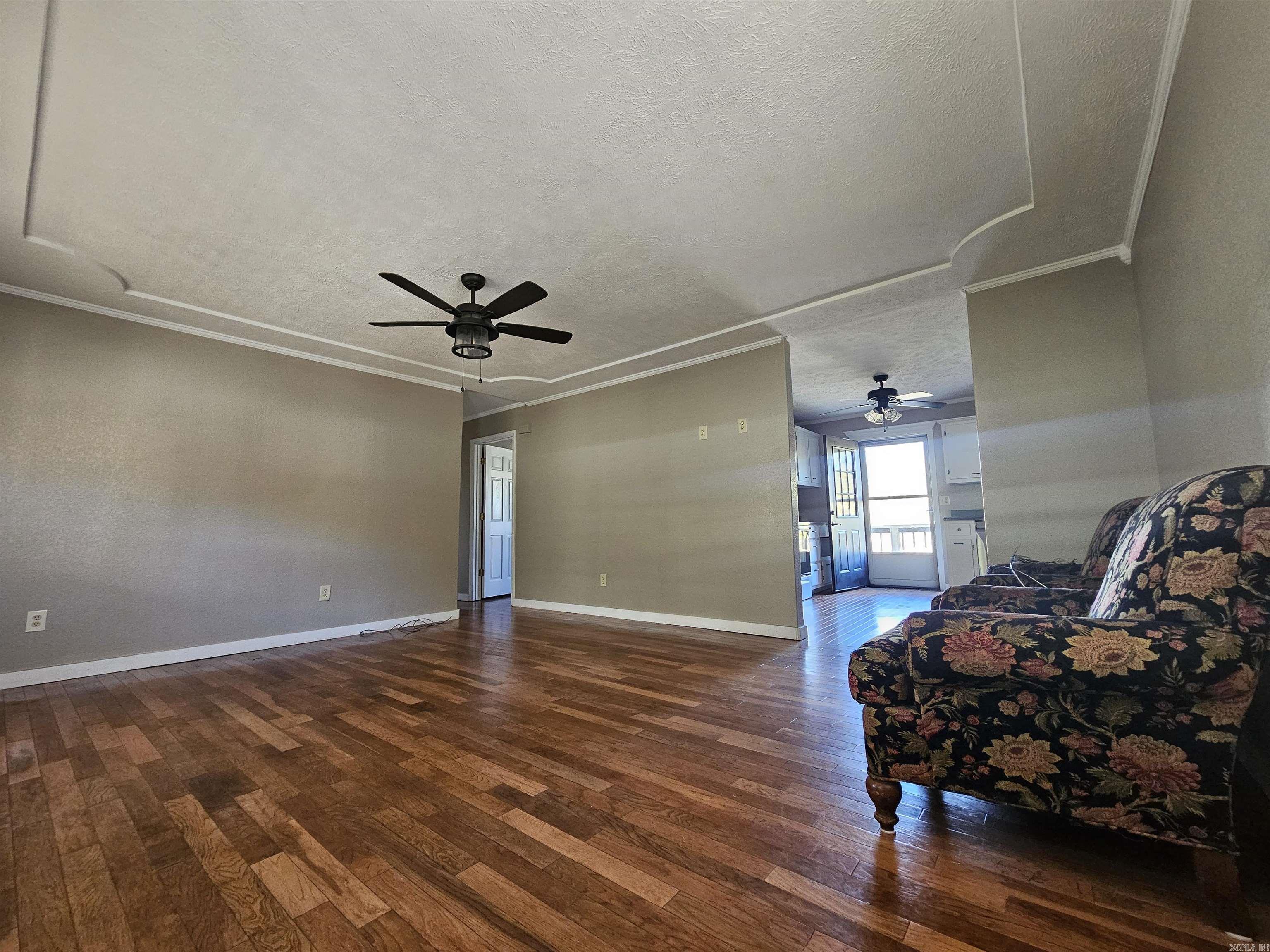 211 N 27 Highway Marshall, AR 72650