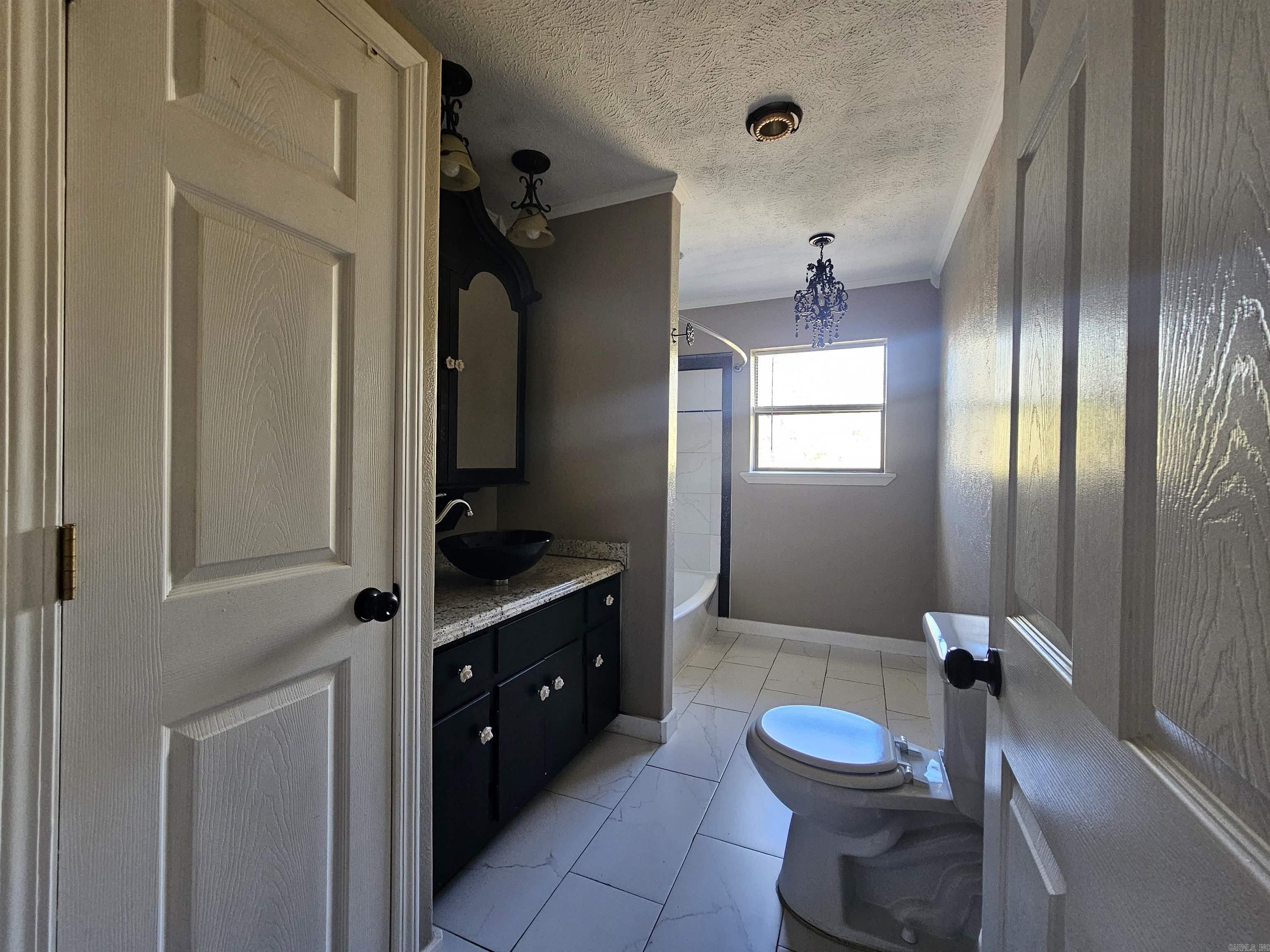 211 N 27 Highway Marshall, AR 72650