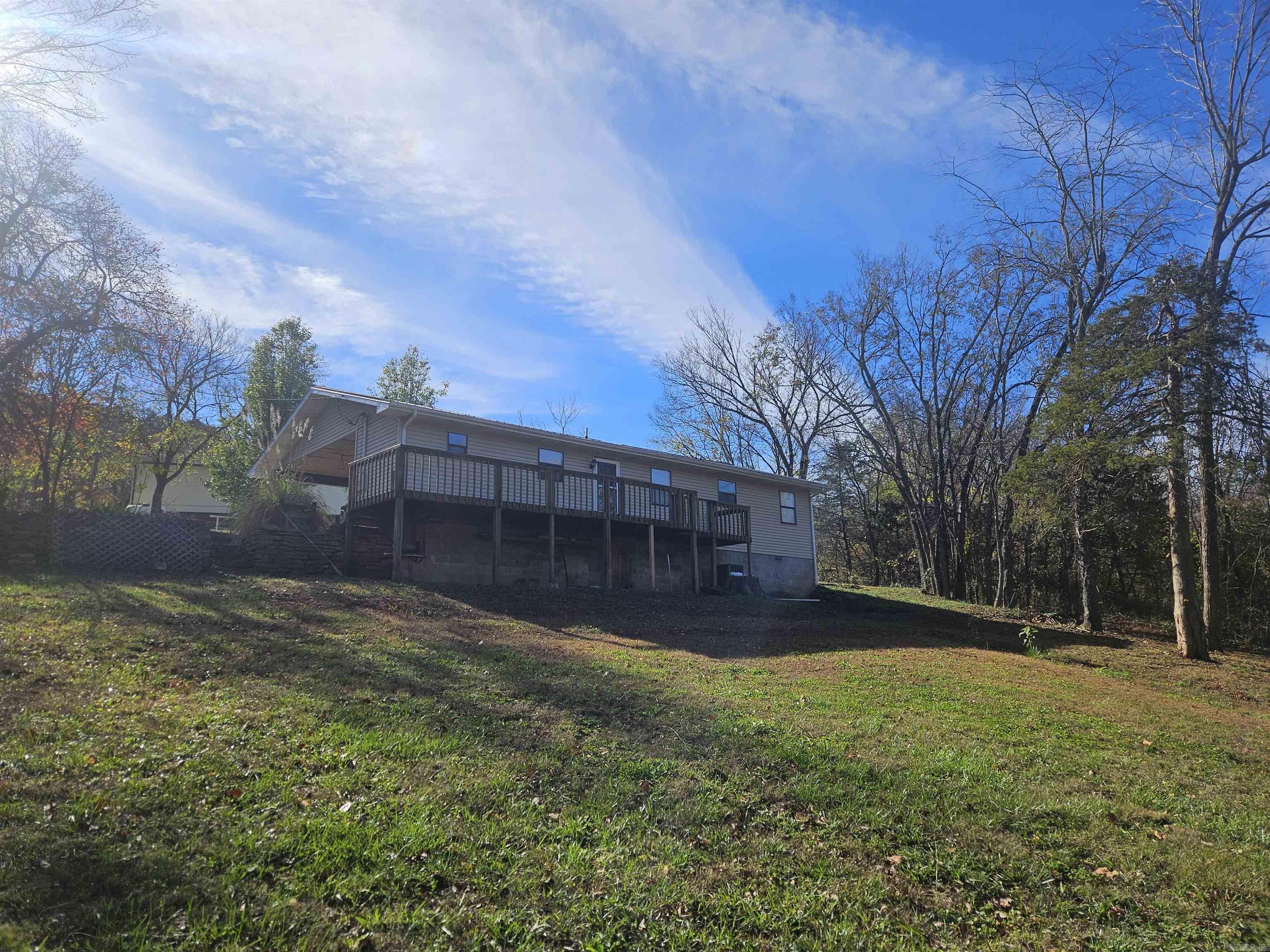211 N 27 Highway Marshall, AR 72650