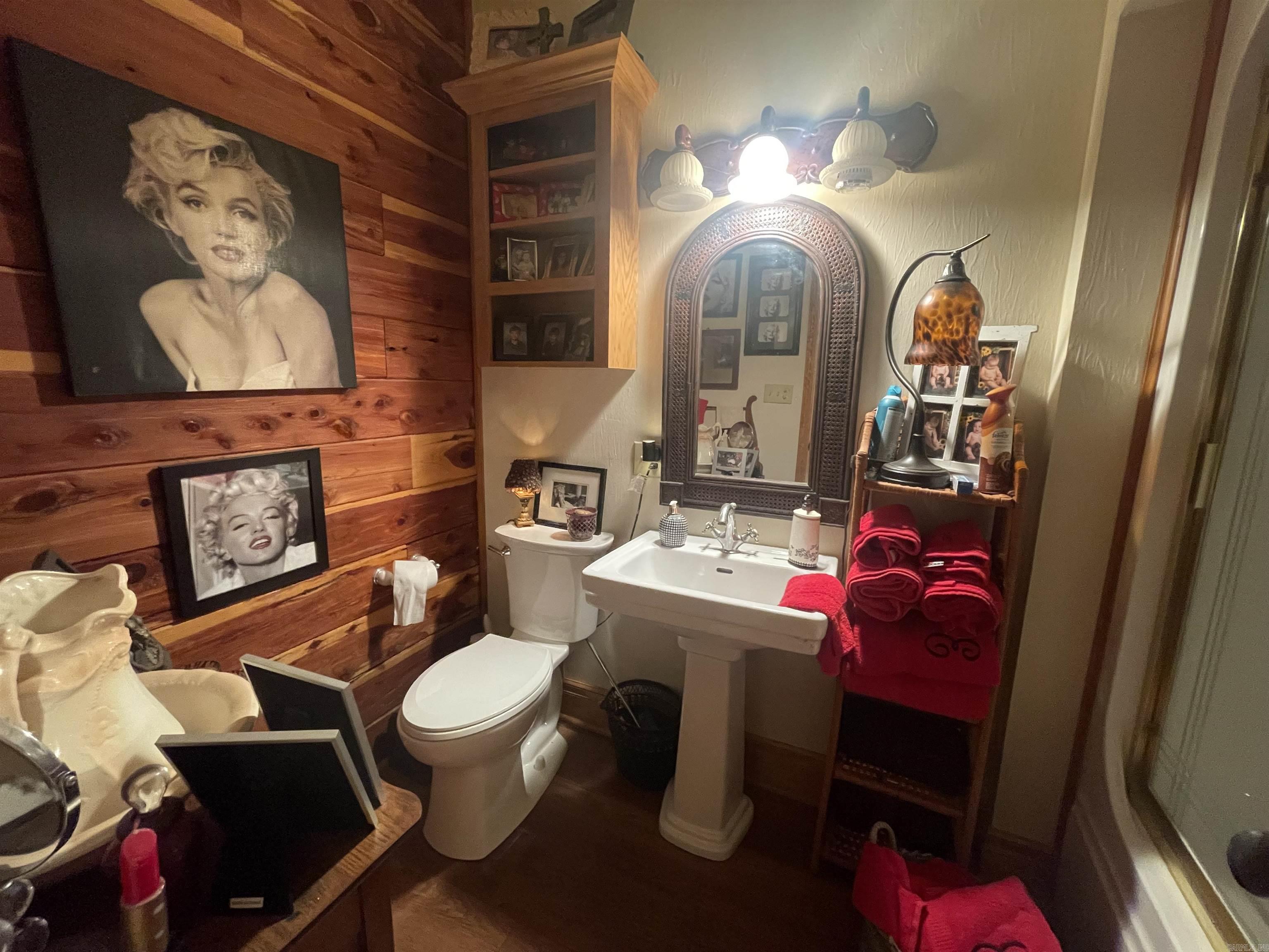 5924  Knotts Island  Pine Bluff, AR