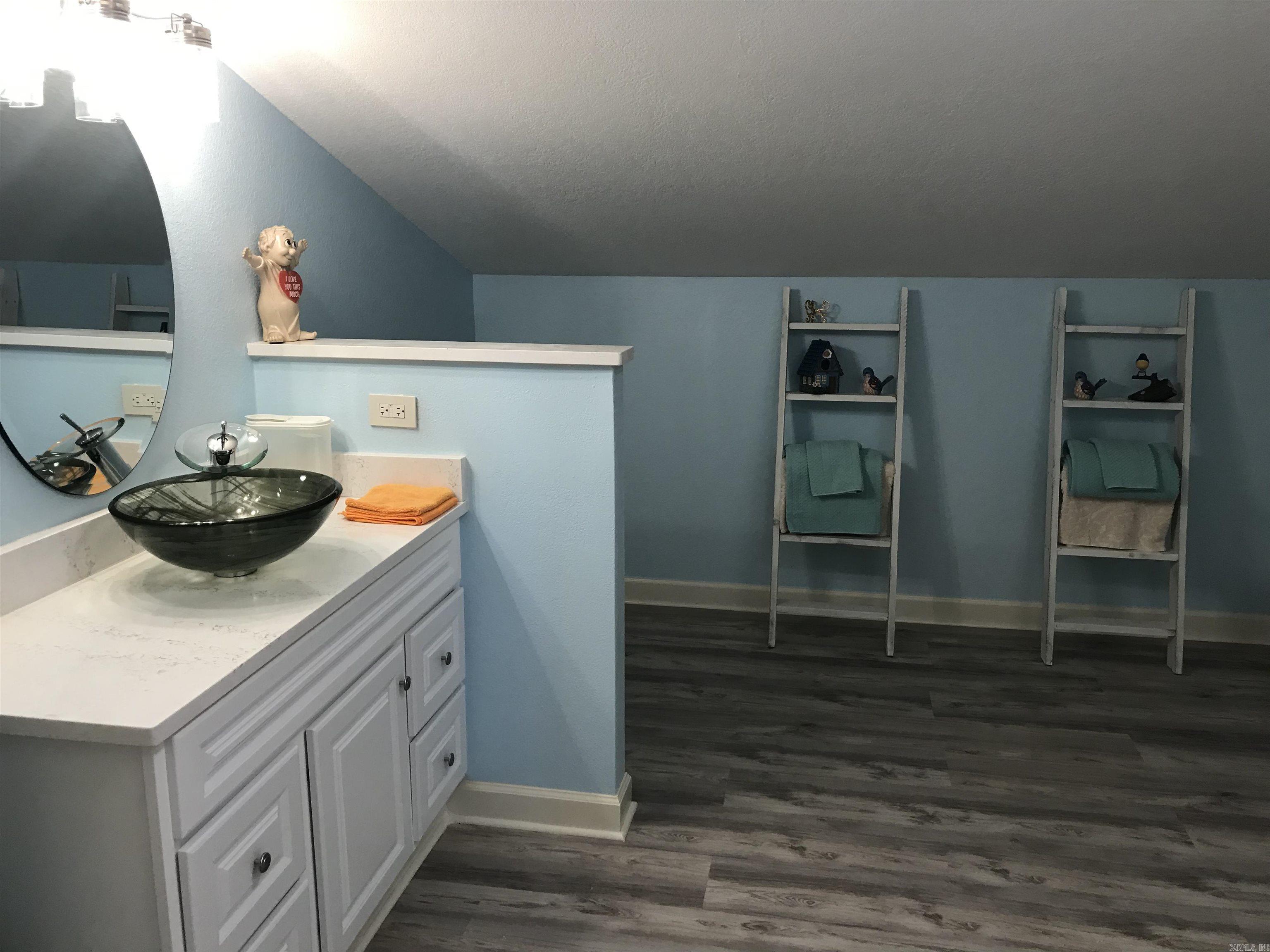 111  Osage Point  Fairfield Bay, AR