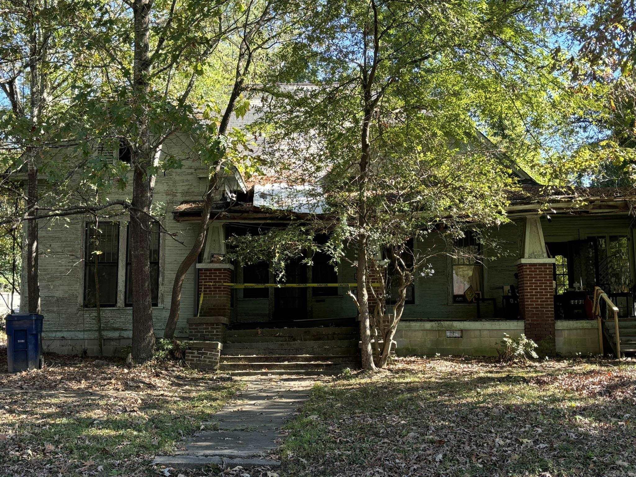 121 NW Cleveland  Camden, AR