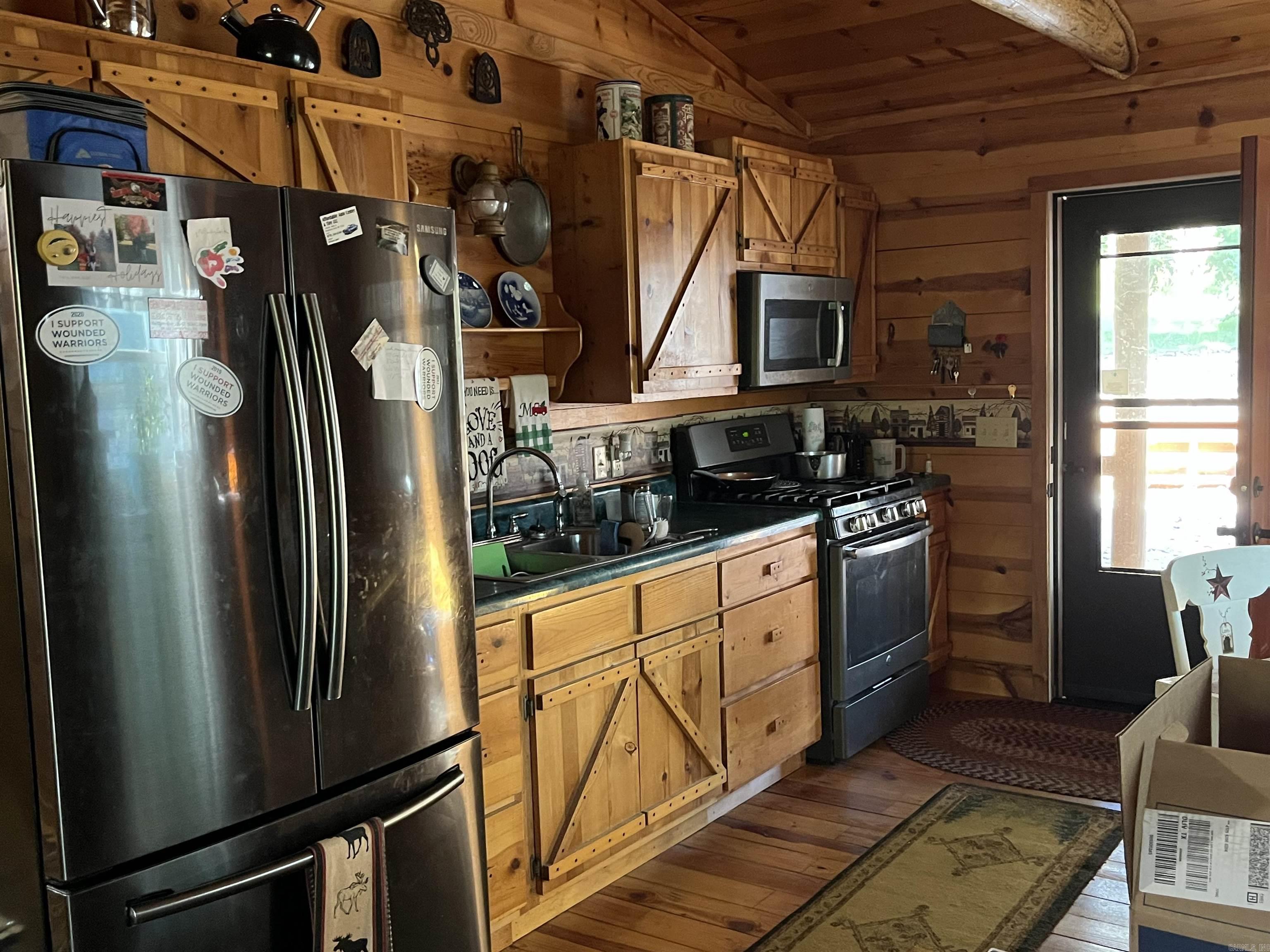 1217 Lovell Ln Mountain View, AR 72560